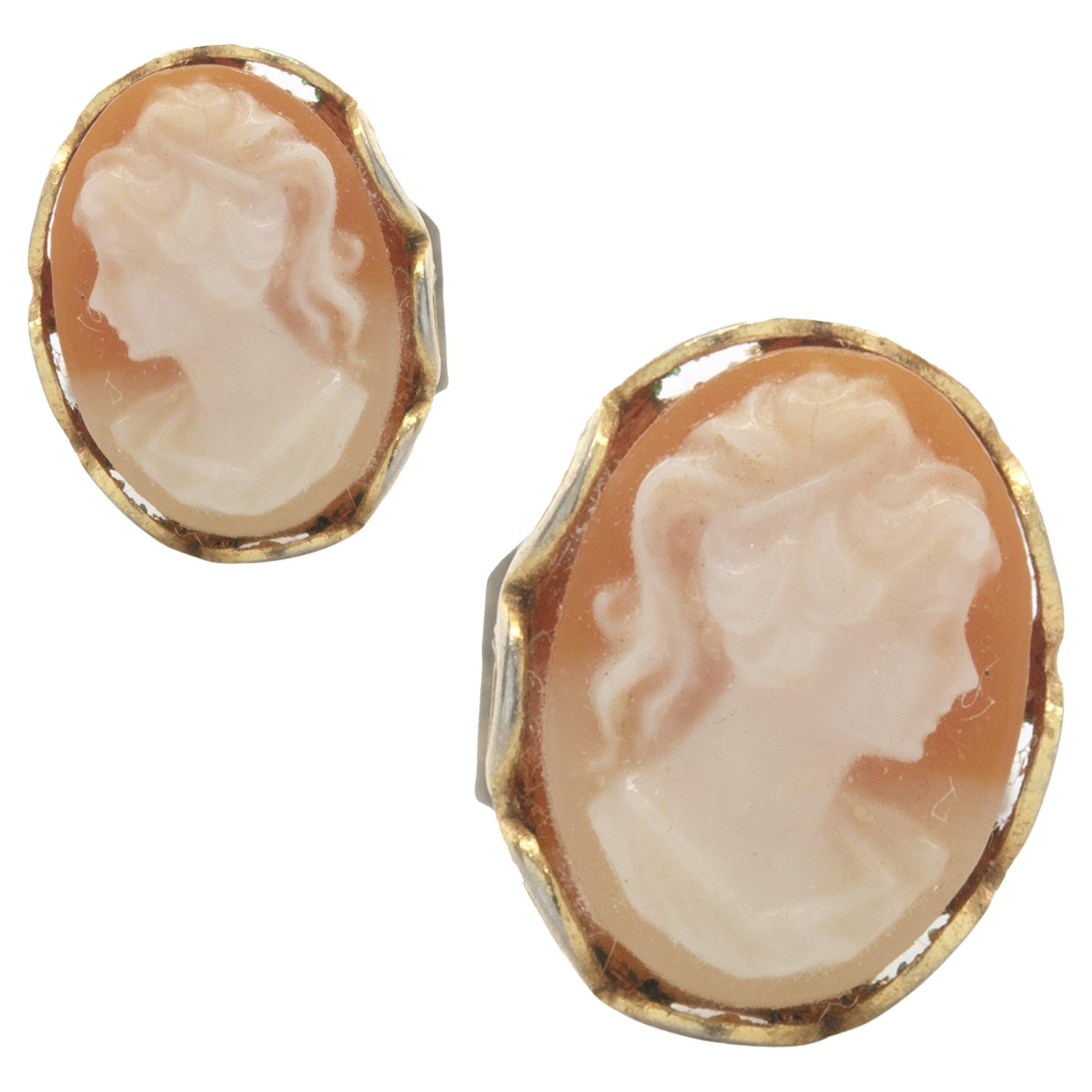 14 Karat Yellow Gold Cameo Stud Earrings