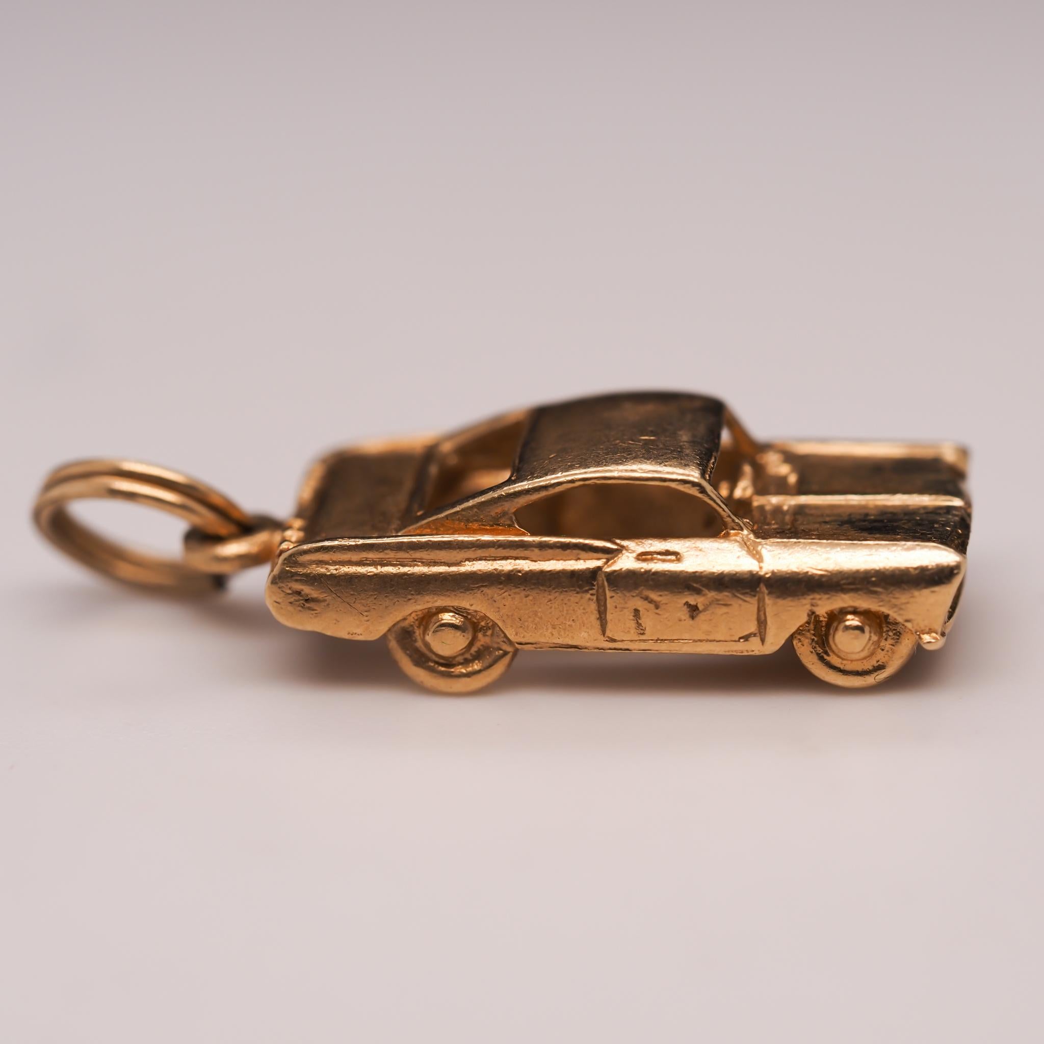 Contemporary 14 Karat Yellow Gold Car Charm Pendant For Sale