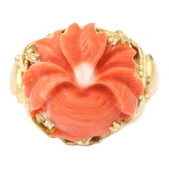 Vintage 14 Karat Yellow Gold Carved Flower Pink Cameo Cocktail Dress Ring