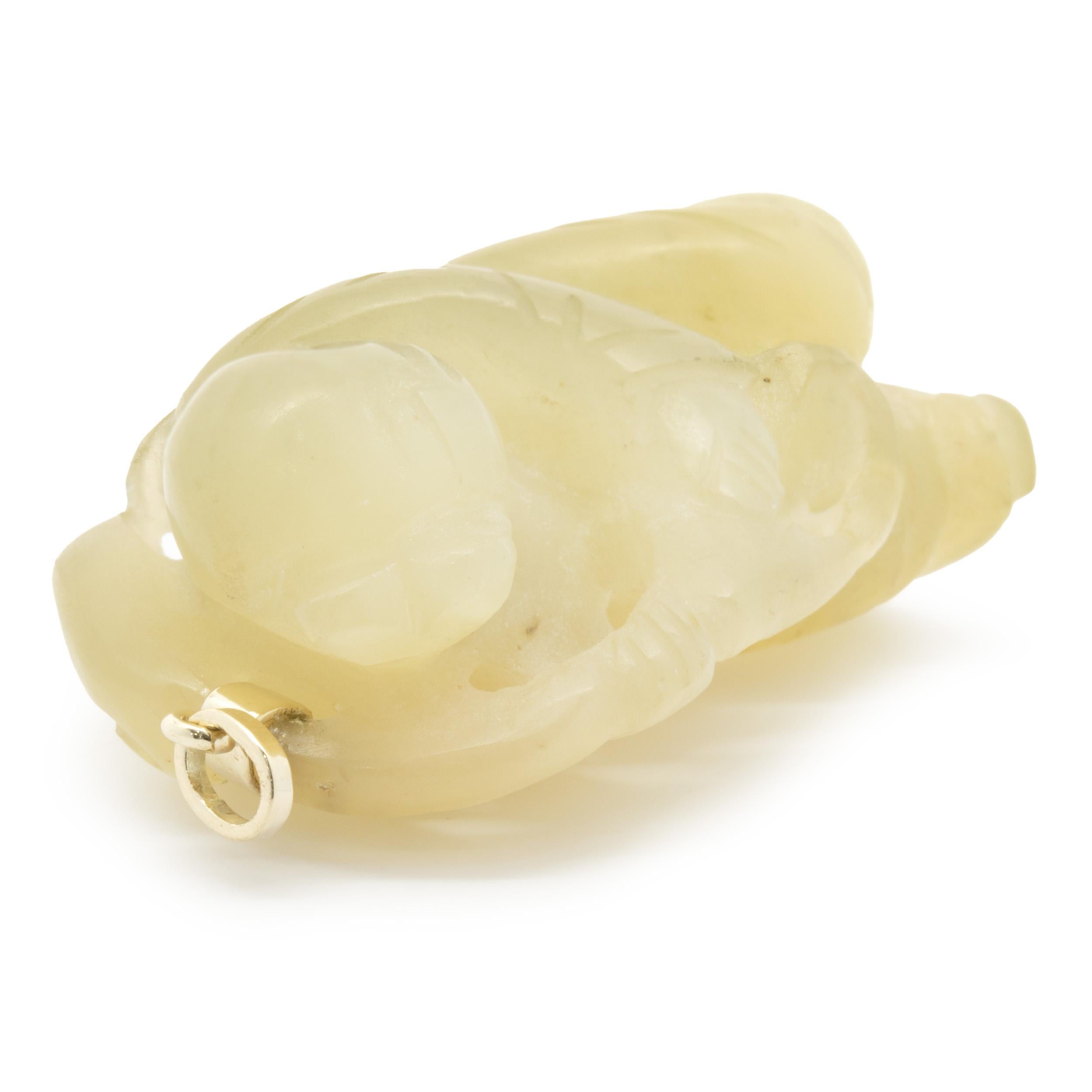 14 Karat Yellow Gold Carved Jade Pendant In Excellent Condition For Sale In Scottsdale, AZ