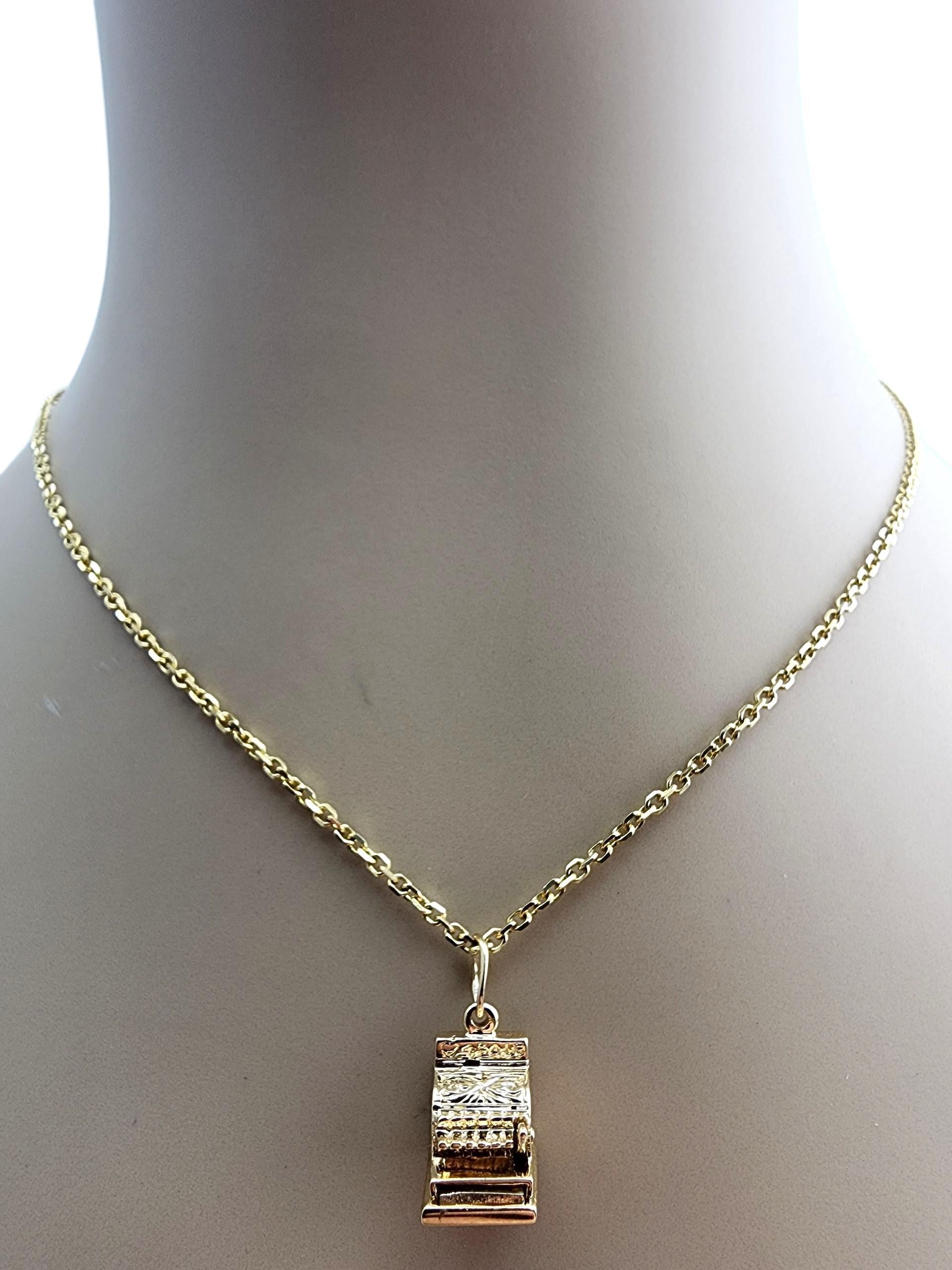 Charme de caisse enregistreuse en or jaune 14 carats #23908 en vente 4