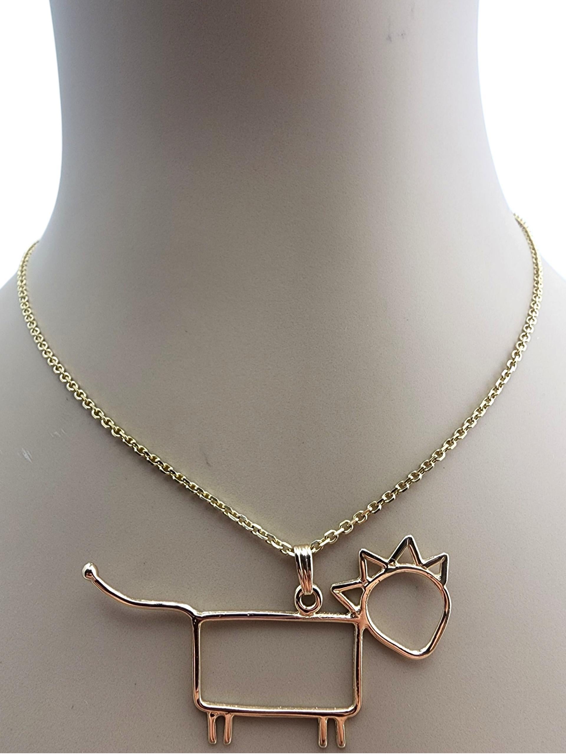 Pendentif en or jaune 14 carats représentant un chat #23585 en vente 3