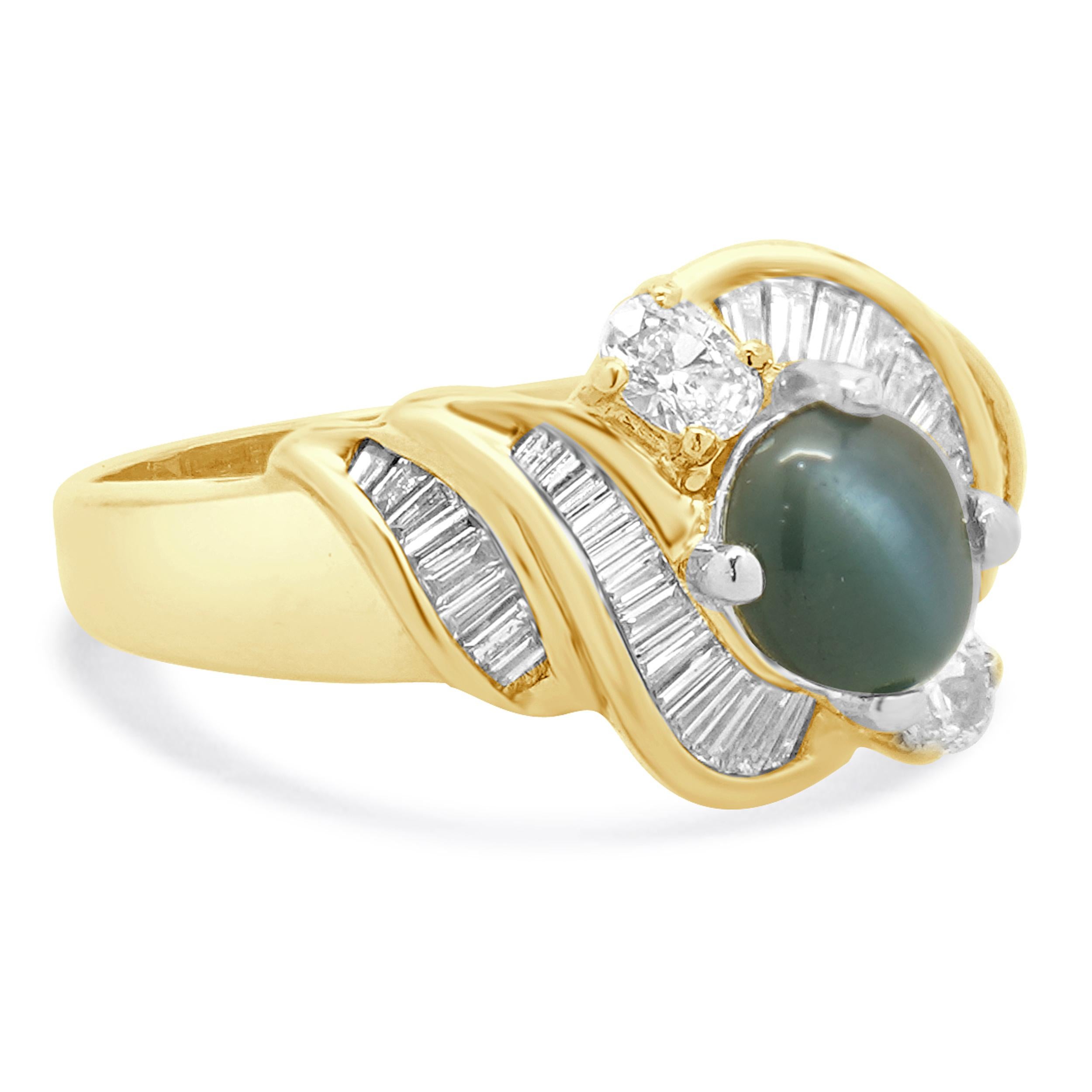 Taille ovale Bague en or jaune 14 carats avec alexandrite et diamant en forme d'œil de chat en vente