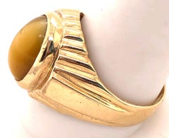 14 Karat Yellow Gold Cat's Eye Contemporary Ring