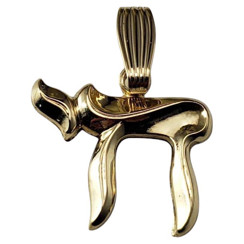 Pendentif chai en or jaune 14 carats #20952 en vente
