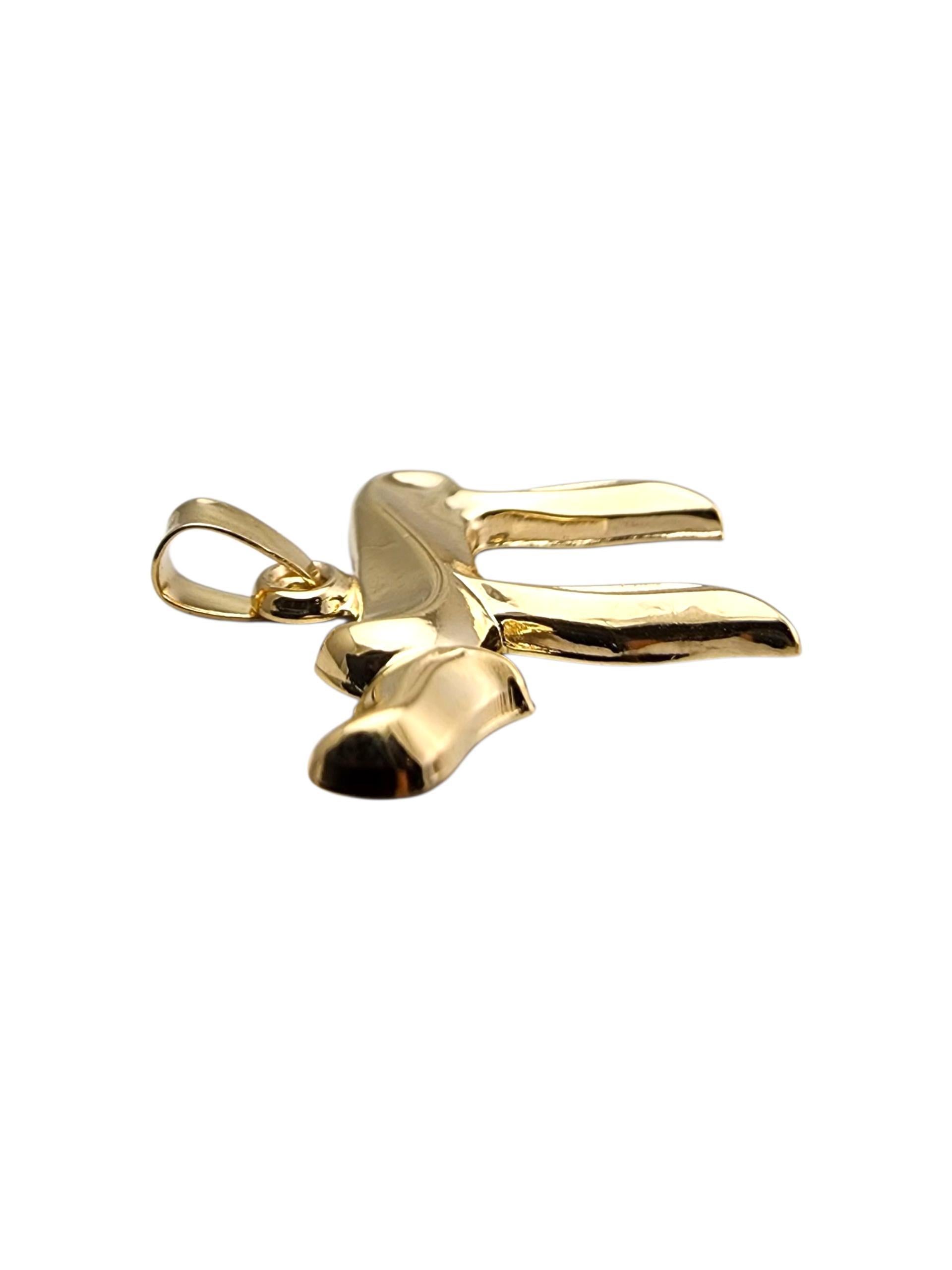 Pendentif Chai en or jaune 14 carats #23505 Bon état - En vente à Washington Depot, CT