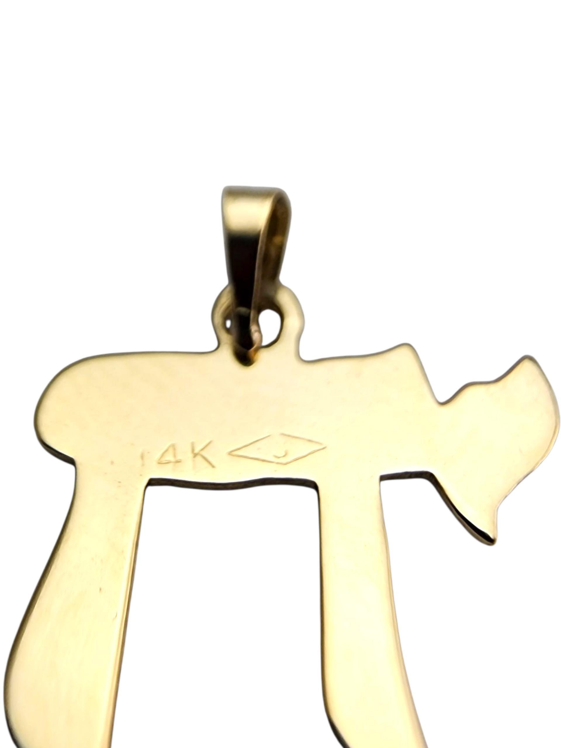 Ciondolo Chai in oro giallo 14 carati #23914 in vendita 2