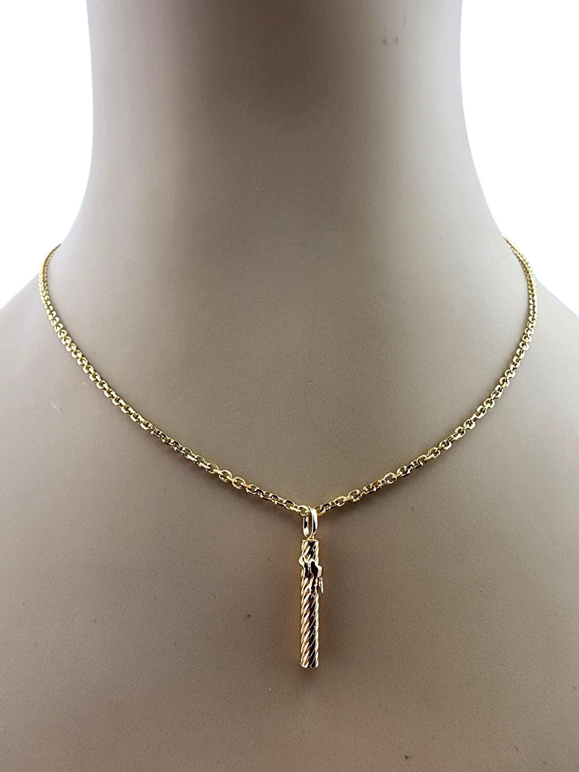 Mezuzah en or jaune 14 carats avec pendentif Chai #23043 en vente 3