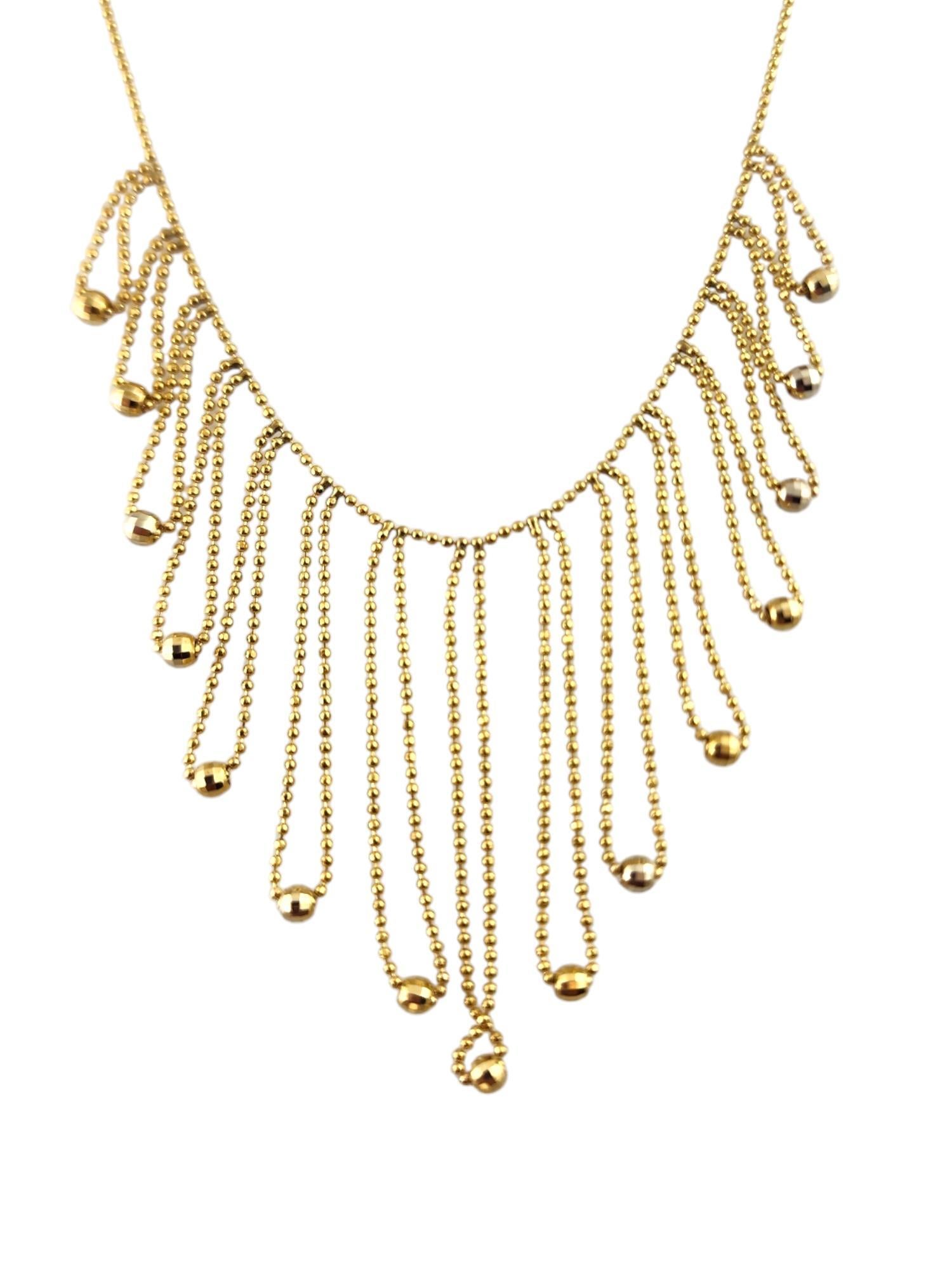 14 Karat Yellow Gold Chandelier Collar Necklace

This chandelier necklace was meticulously crafted from 14K yellow gold and will look gorgeous on anybody!

Chain length: 17