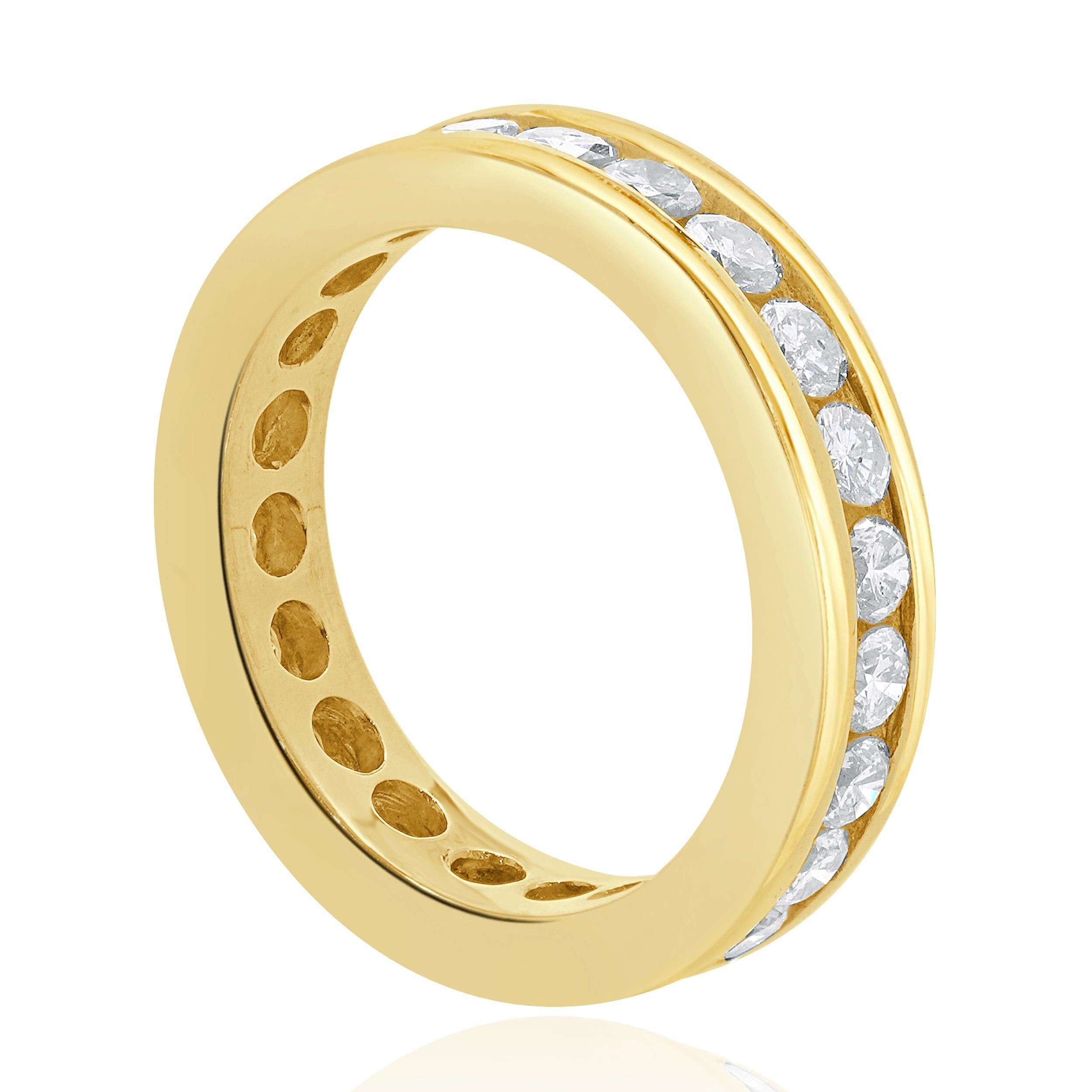 14 Karat Yellow Gold Channel Set Diamond Eternity Band In Excellent Condition For Sale In Scottsdale, AZ