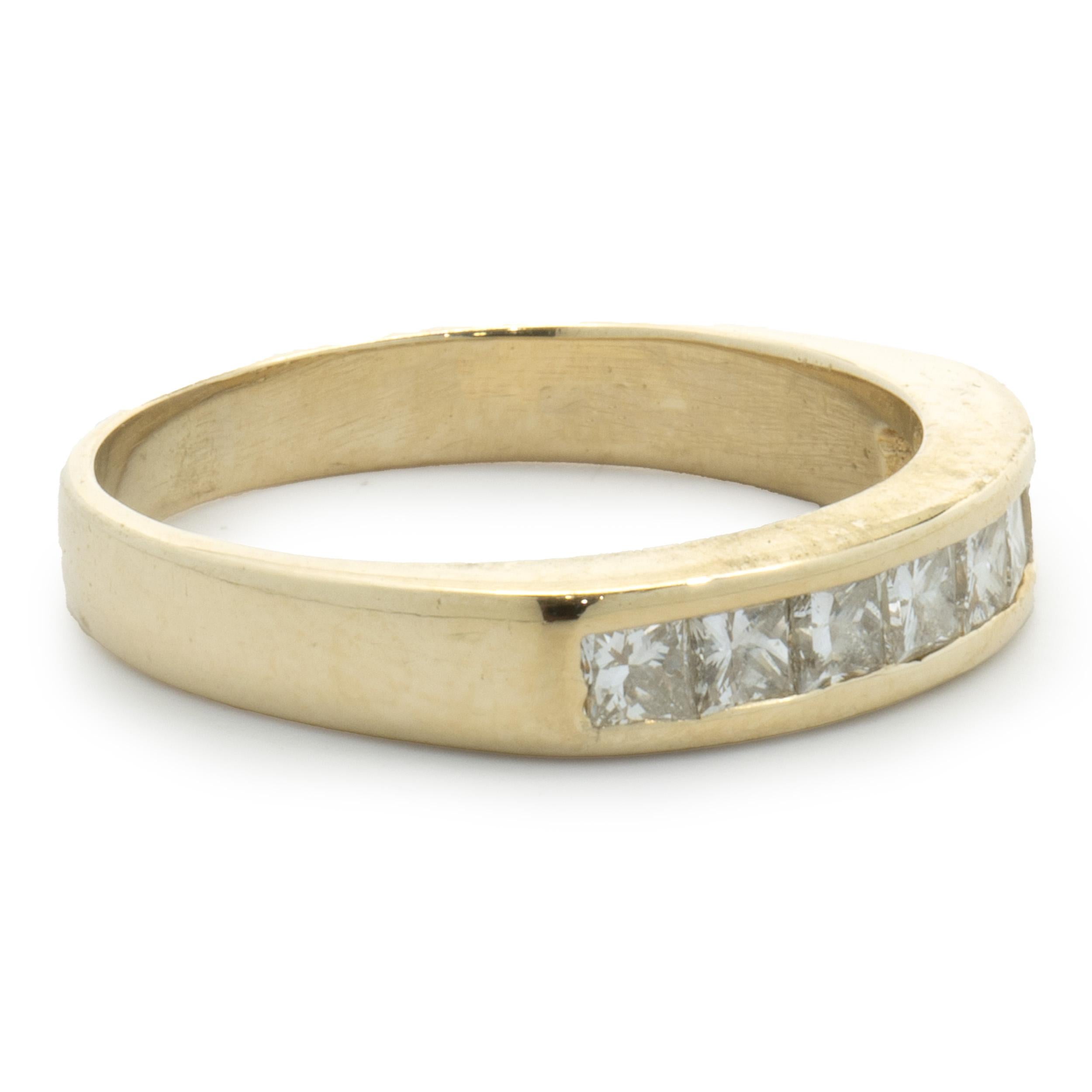 14 Karat Gelbgold Diamantring mit Prinzessinnenschliff-Diamant in Kanalfassung im Zustand „Hervorragend“ im Angebot in Scottsdale, AZ