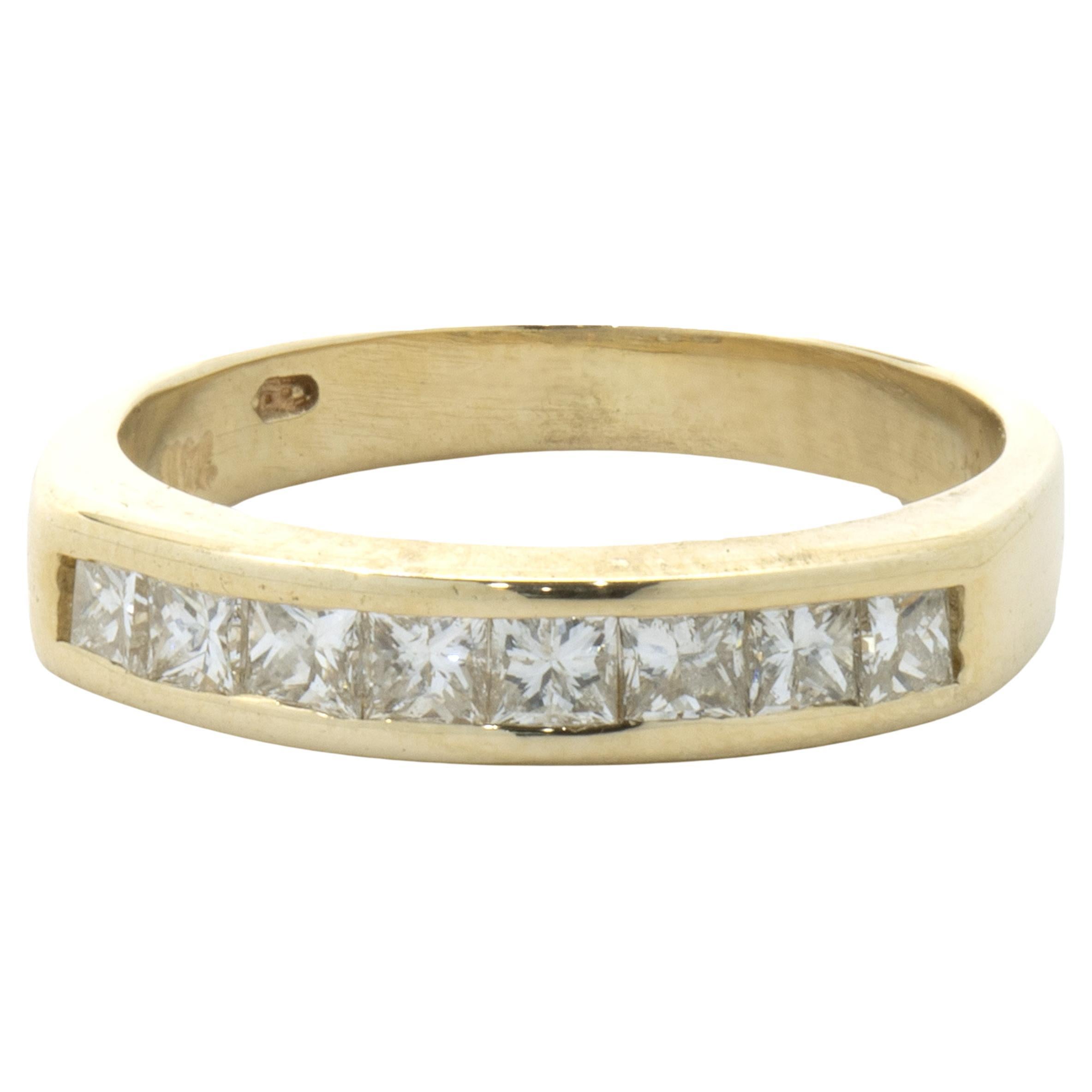14 Karat Gelbgold Diamantring mit Prinzessinnenschliff-Diamant in Kanalfassung im Angebot
