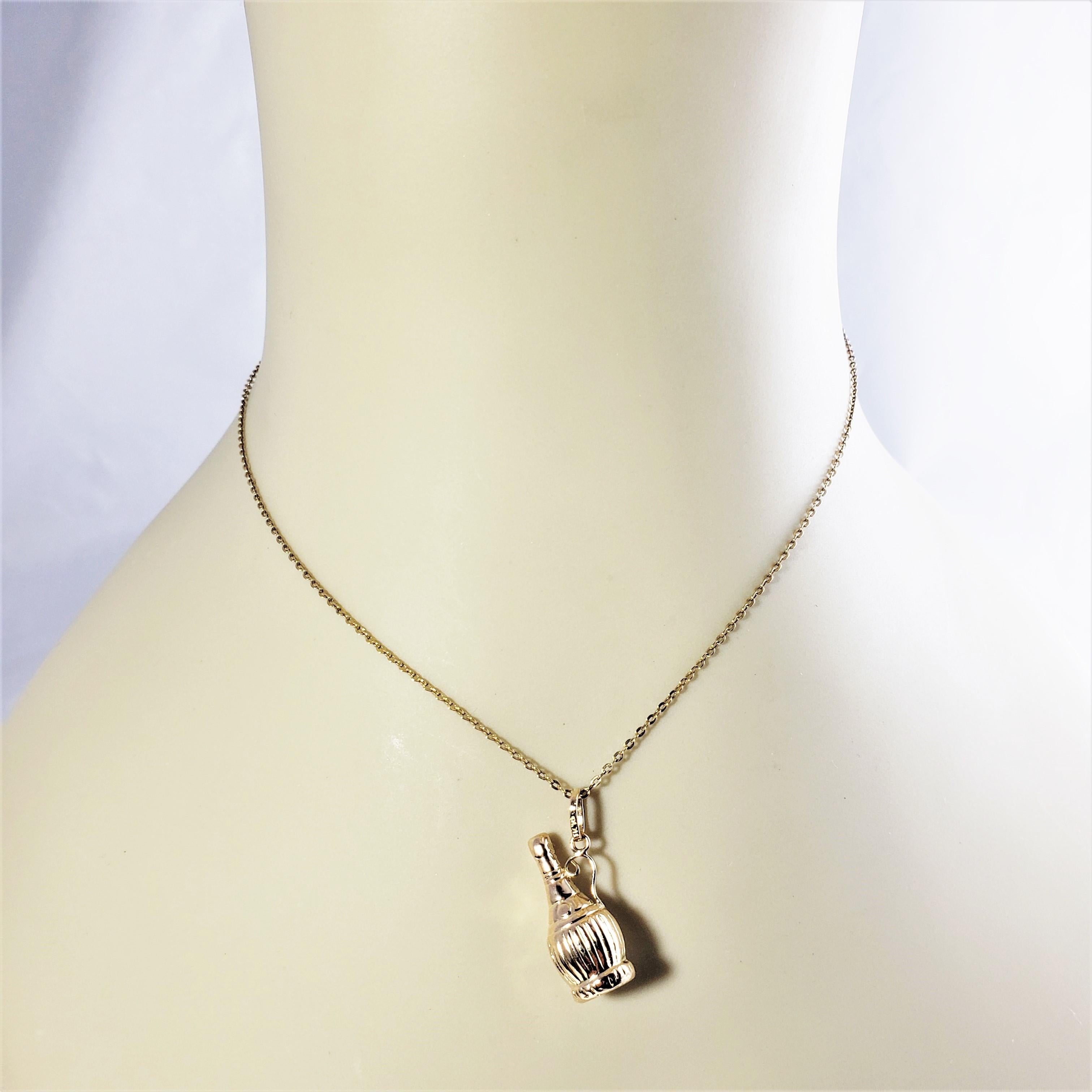 14 Karat Yellow Gold Chianti Wine Bottle Charm 2