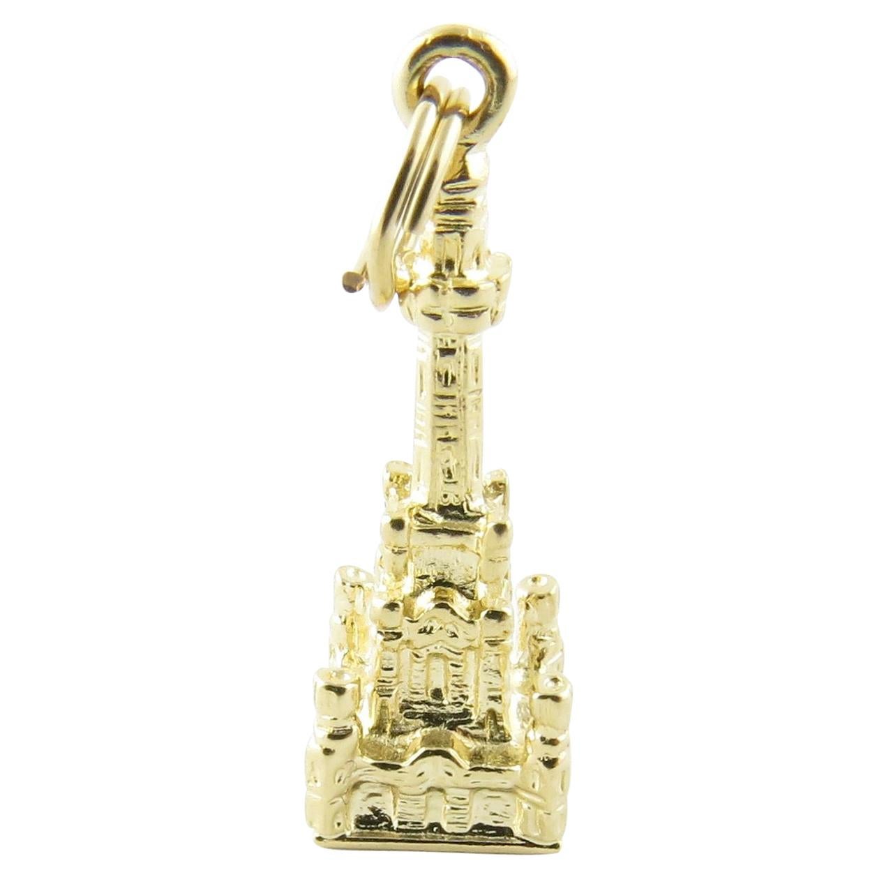 14 Karat Yellow Gold Chicago Water Tower Charm