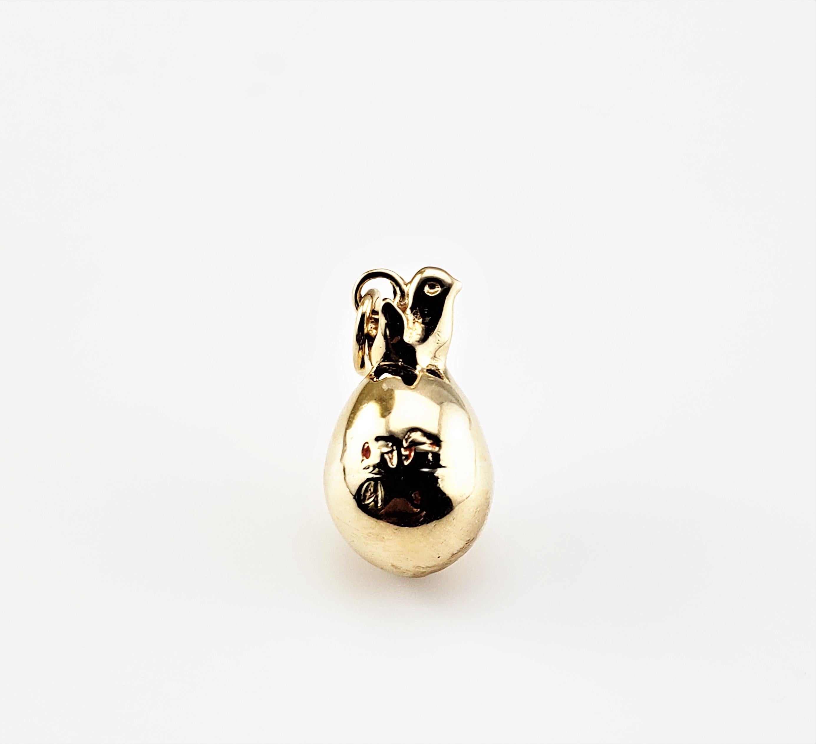 14 Karat Yellow Gold Chick and Egg Charm-

Which came first?

This lovely 3D chick and egg charm is beautifully crafted in 14K yellow gold.

*Chain not included

Size:  18 mm x 10  mm (actual charm)

Weight:  2.1 dwt. /  3.4 gr.

Stamped:  14K

Very