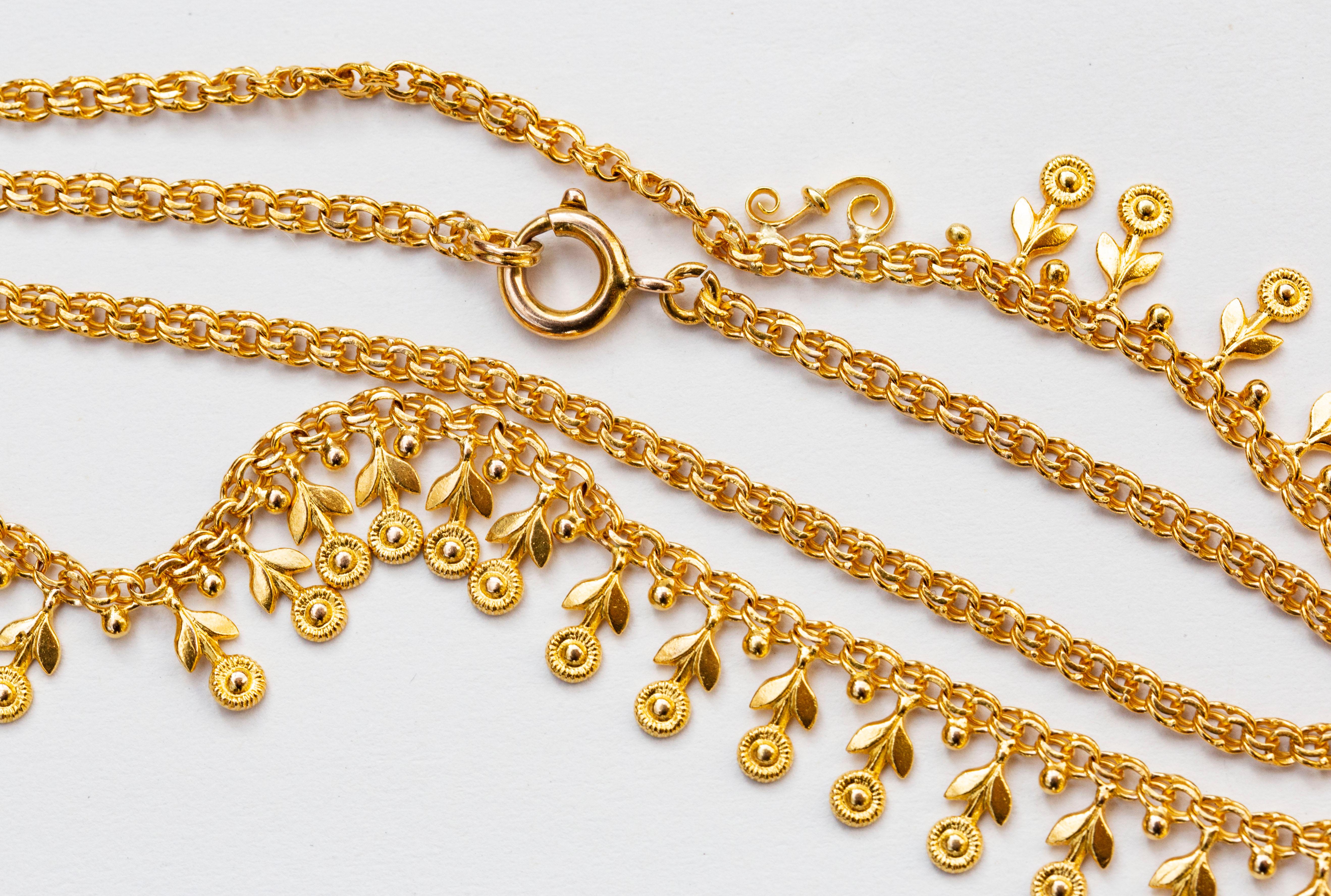 14 Karat Gelbgold Choker-Halskette mit Blumendekoration 1950er Jahre im Angebot 2