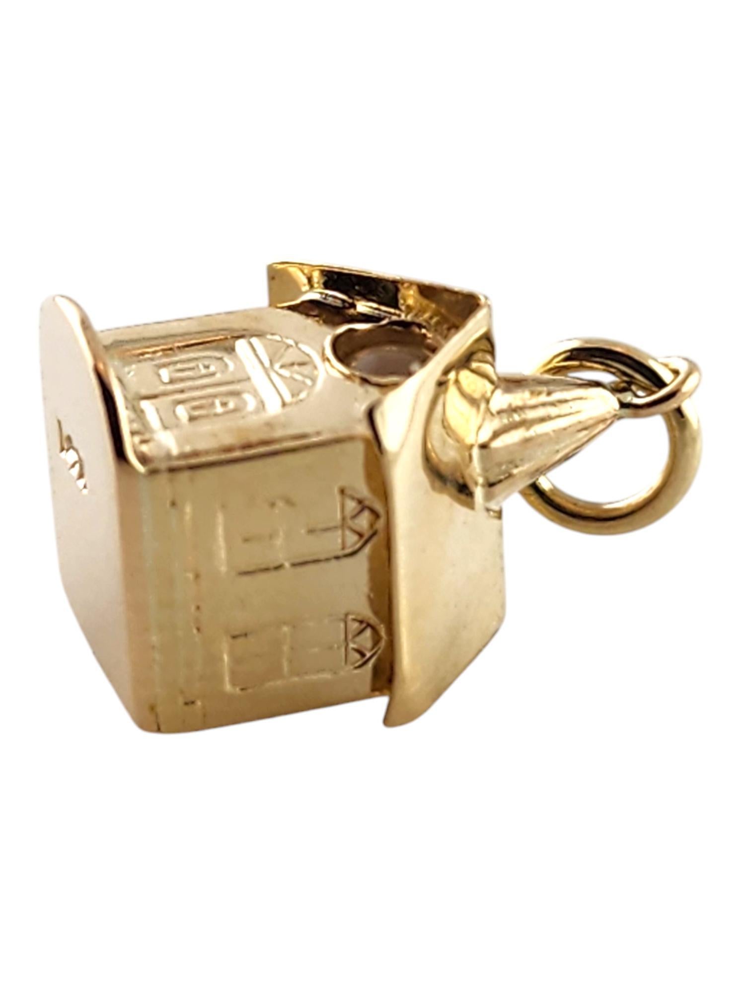 14 Karat Yellow Gold Church Chapel Charm #19809 For Sale 2