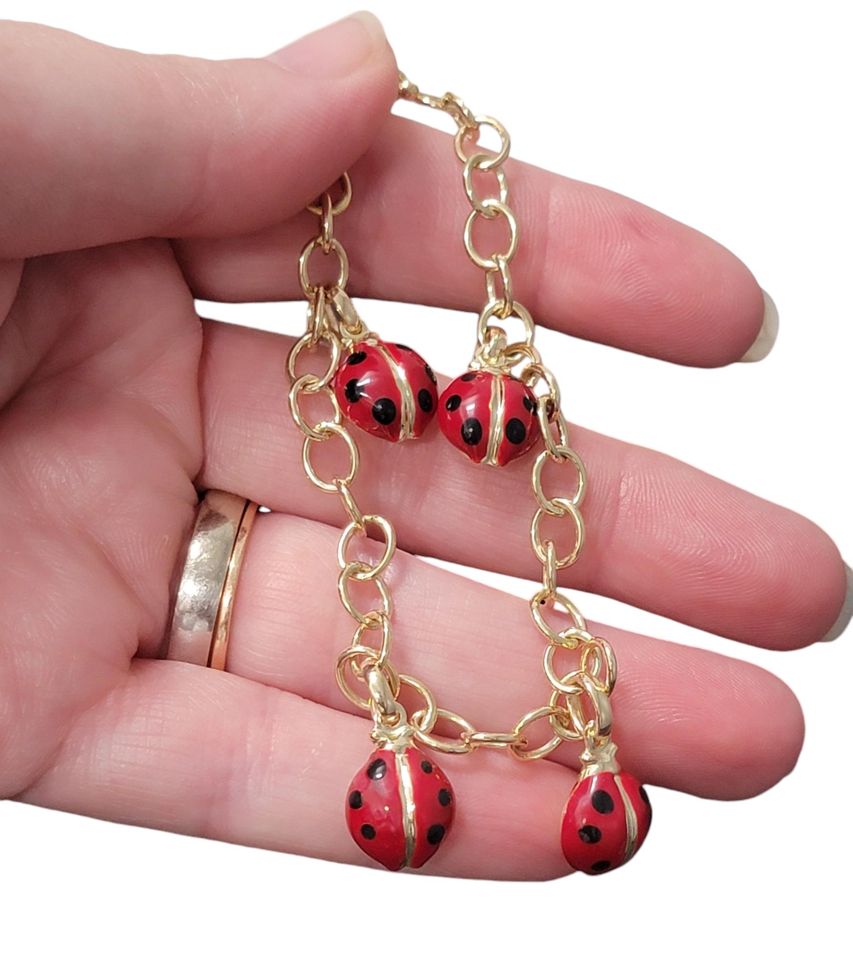 14 Karat Yellow Gold Circle Link Bracelet with Dangling Ladybug Charms For Sale 2