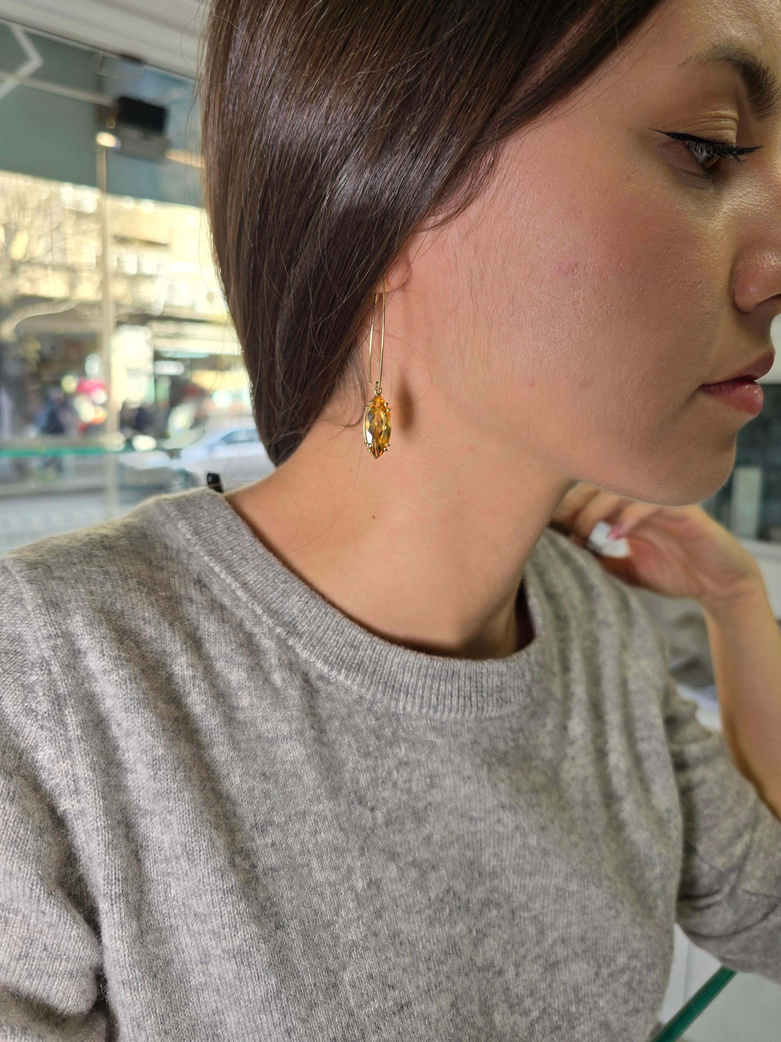 Orecchini in oro giallo 14 carati con citrino in vendita 1