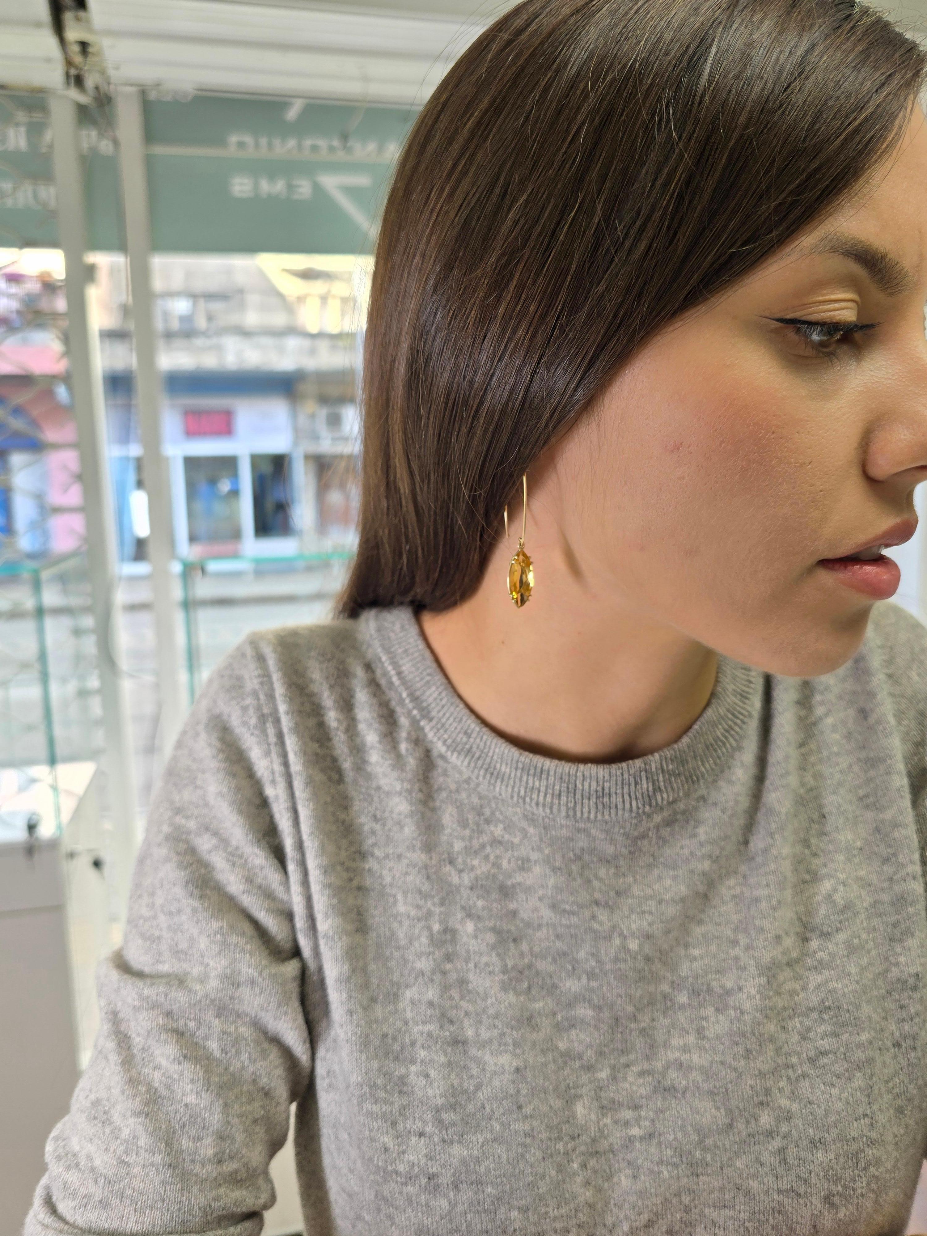 Orecchini in oro giallo 14 carati con citrino in vendita 3