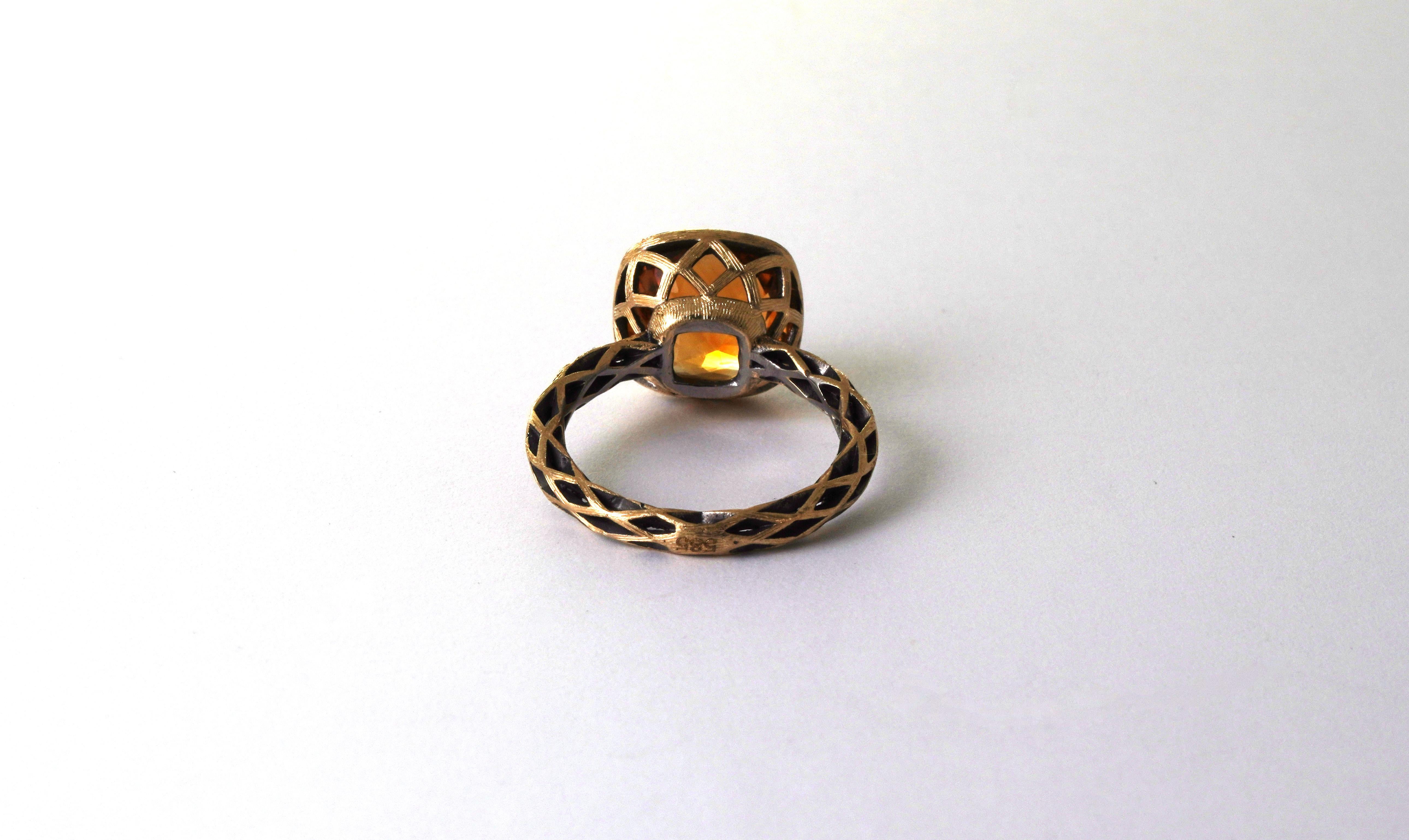 Bague en or jaune 14 carats avec citrine Neuf - En vente à София, BG