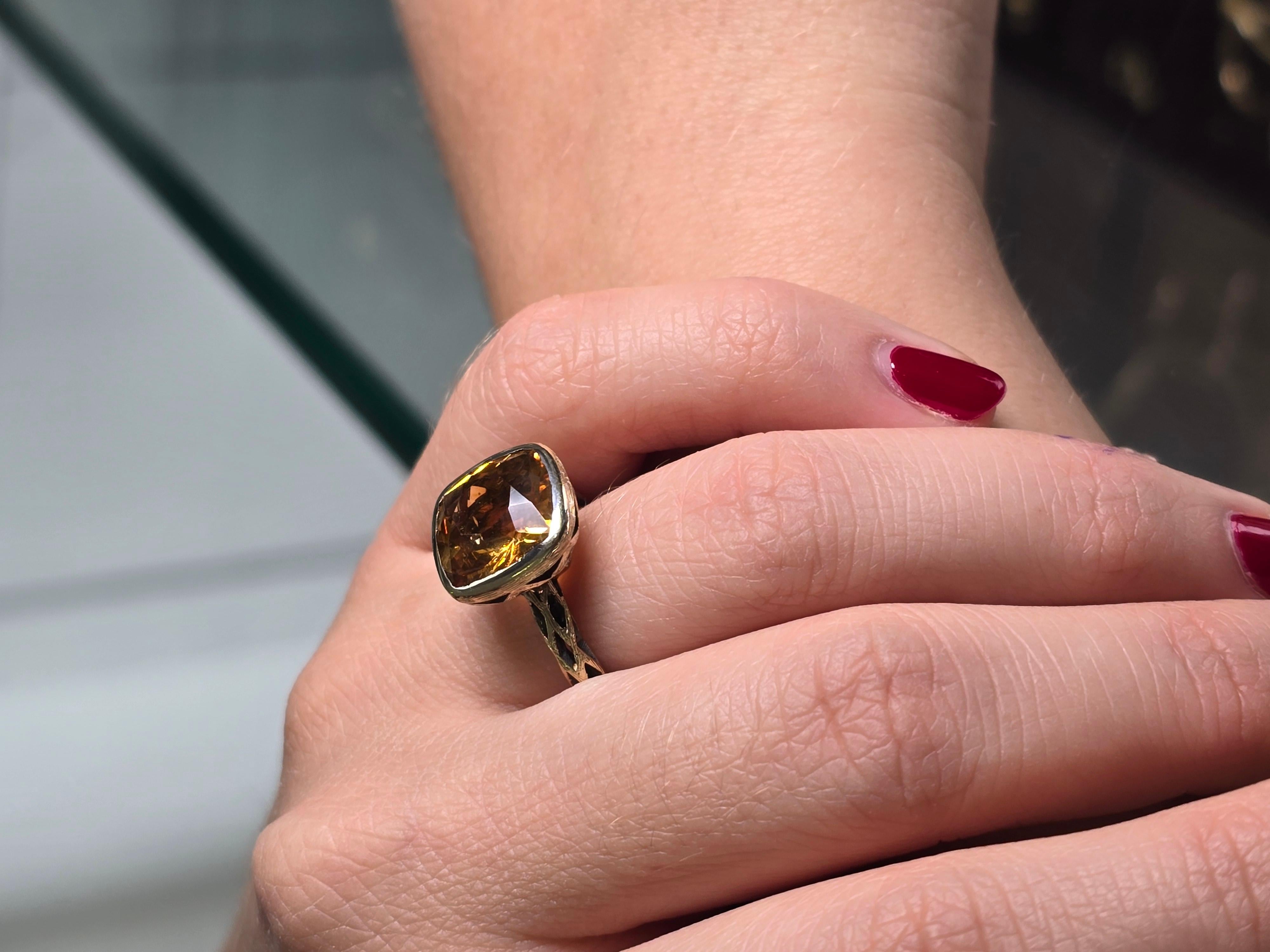 Bague en or jaune 14 carats avec citrine en vente 3