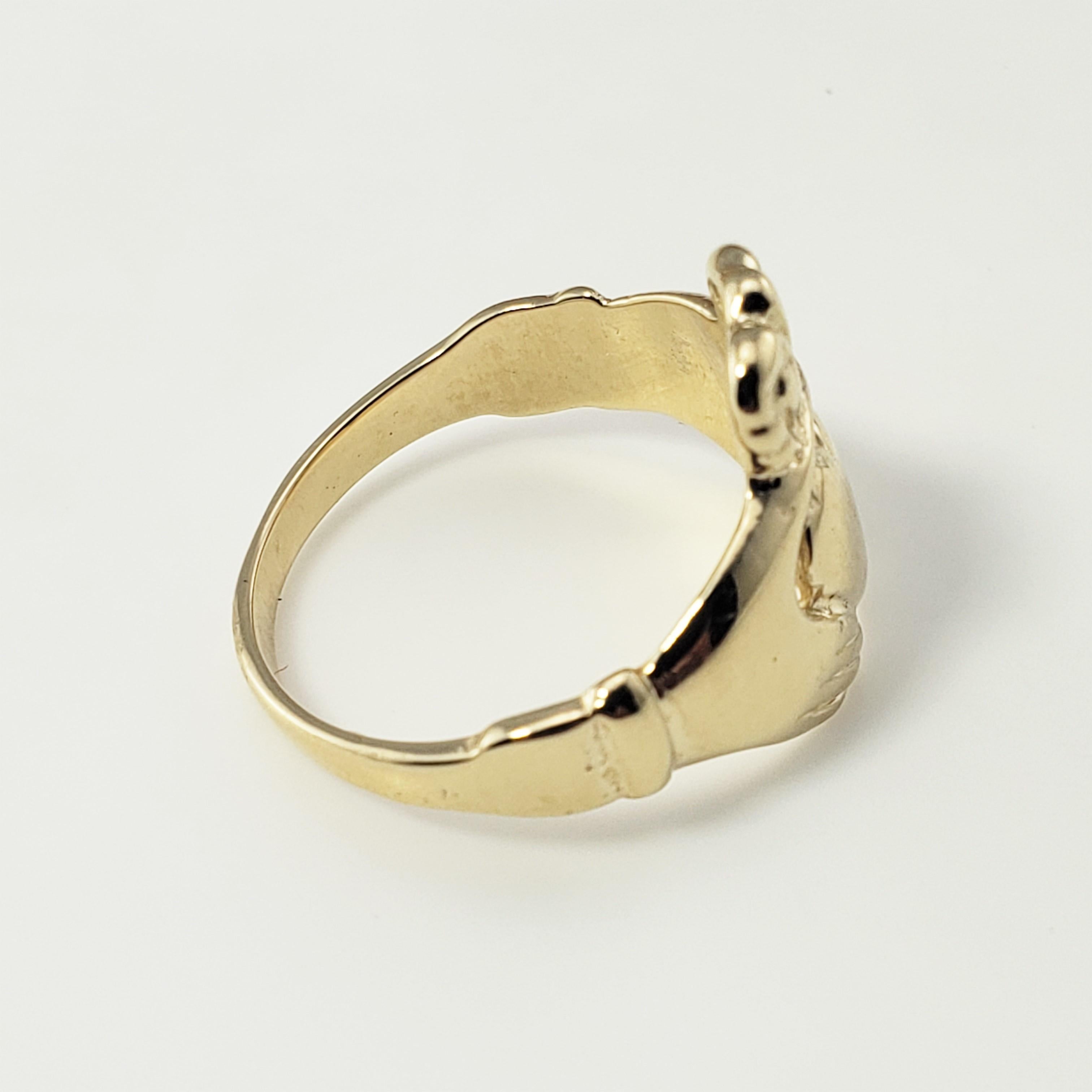 14 Karat Yellow Gold Claddagh Ring In Good Condition In Washington Depot, CT