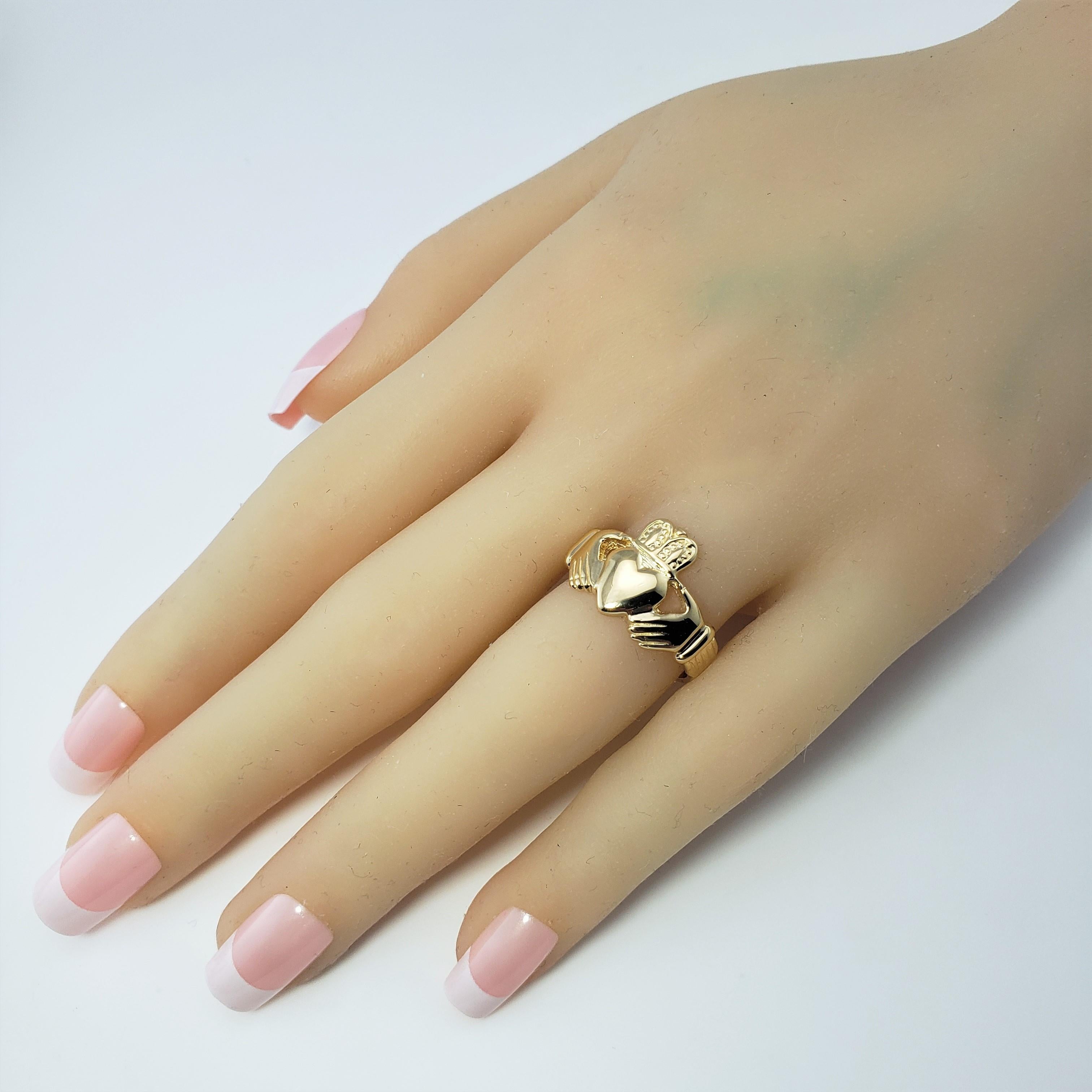 Women's 14 Karat Yellow Gold Claddagh Ring