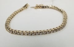 14 Karat Yellow Gold Classic Diamond Tennis Bracelet 2.50 Carat