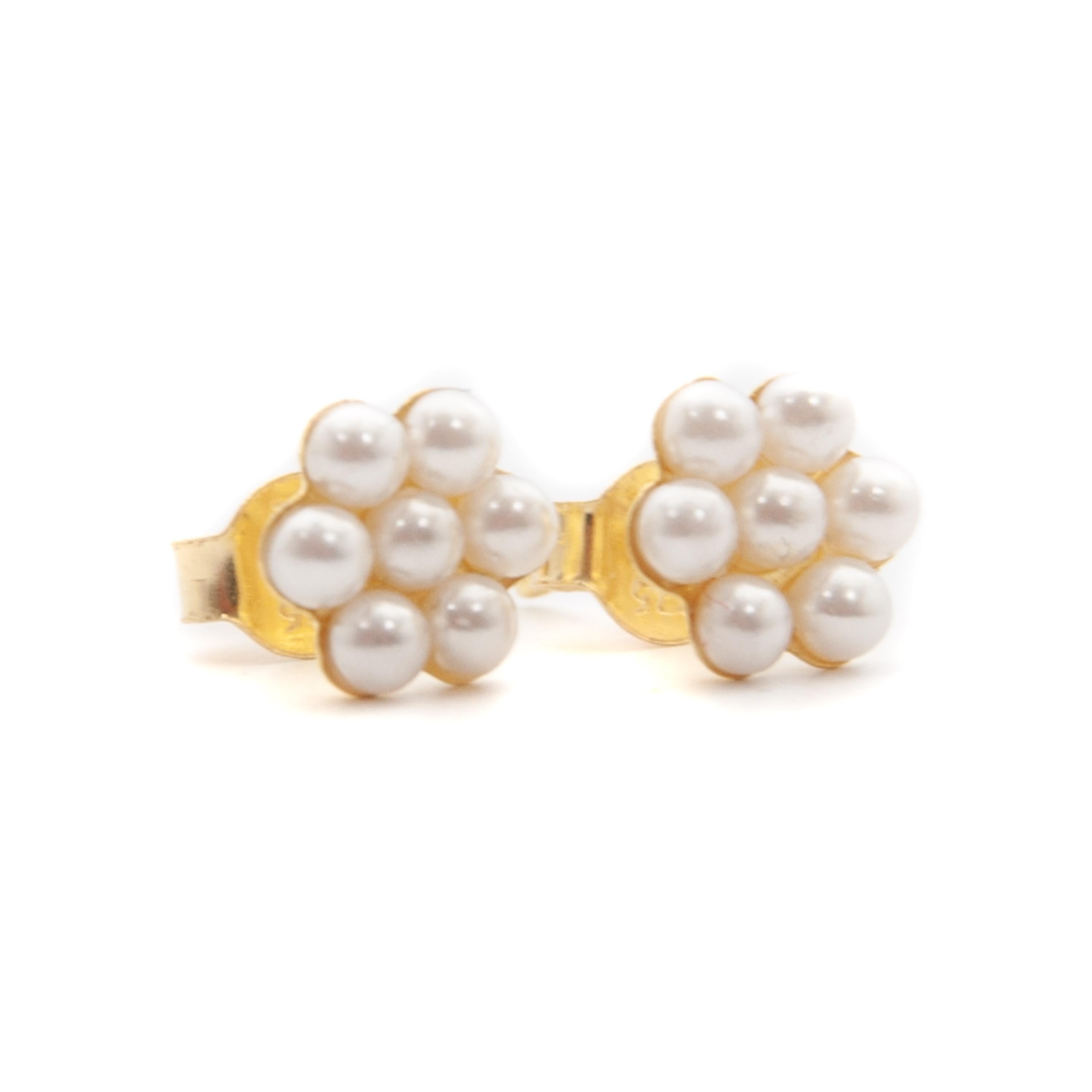 Contemporary Mid-Century Cultured Pearls 9 Karat Gold Stud Earrings