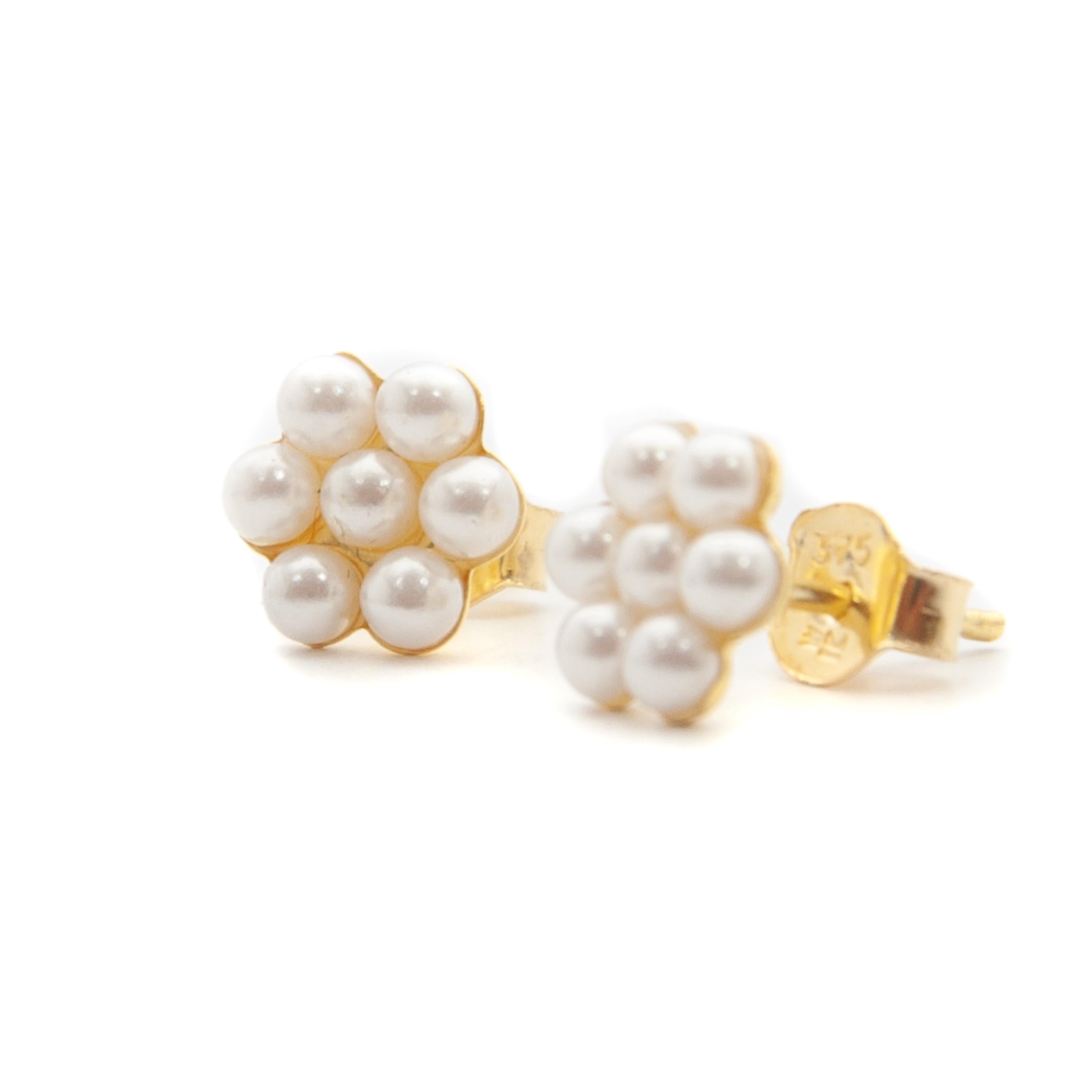 Mid-Century Cultured Pearls 9 Karat Gold Stud Earrings In Good Condition In Rotterdam, NL