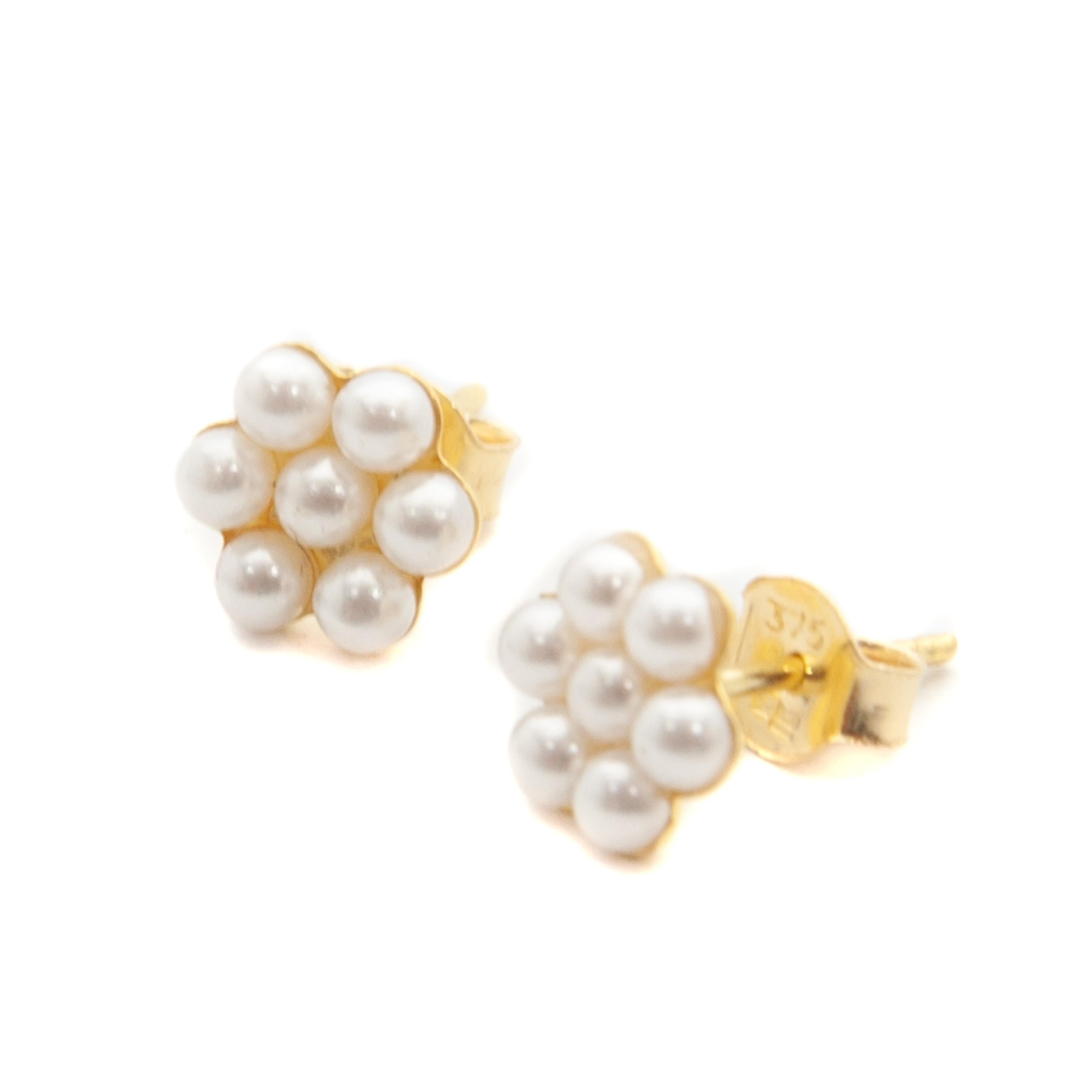 Women's Mid-Century Cultured Pearls 9 Karat Gold Stud Earrings