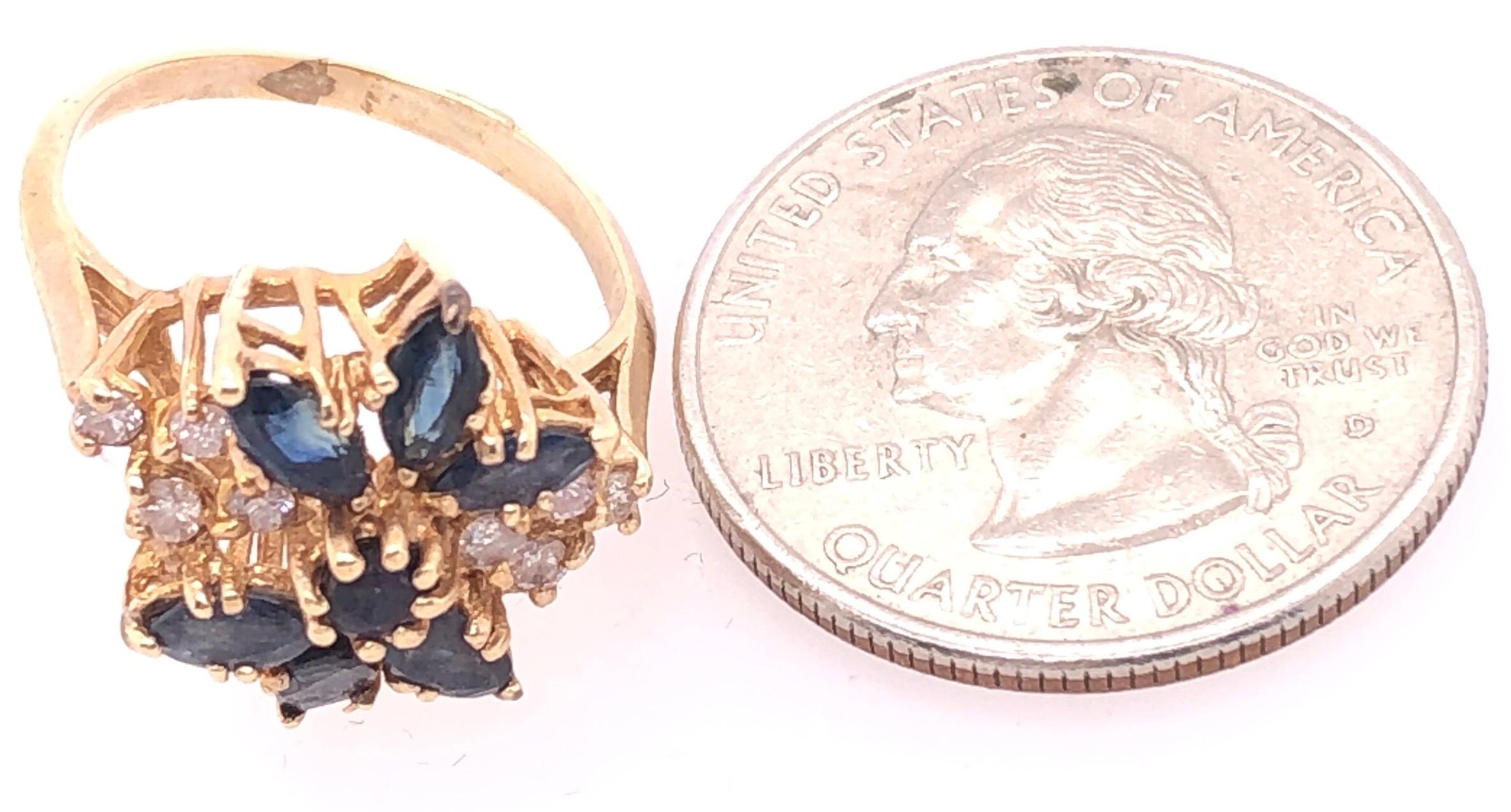 14 Karat Yellow Gold Cluster Ring with Onyx and Diamonds For Sale 1