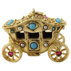 14 Karat Yellow Gold Coach or Carriage Charm