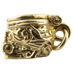 14 Karat Yellow Gold Commode Charm