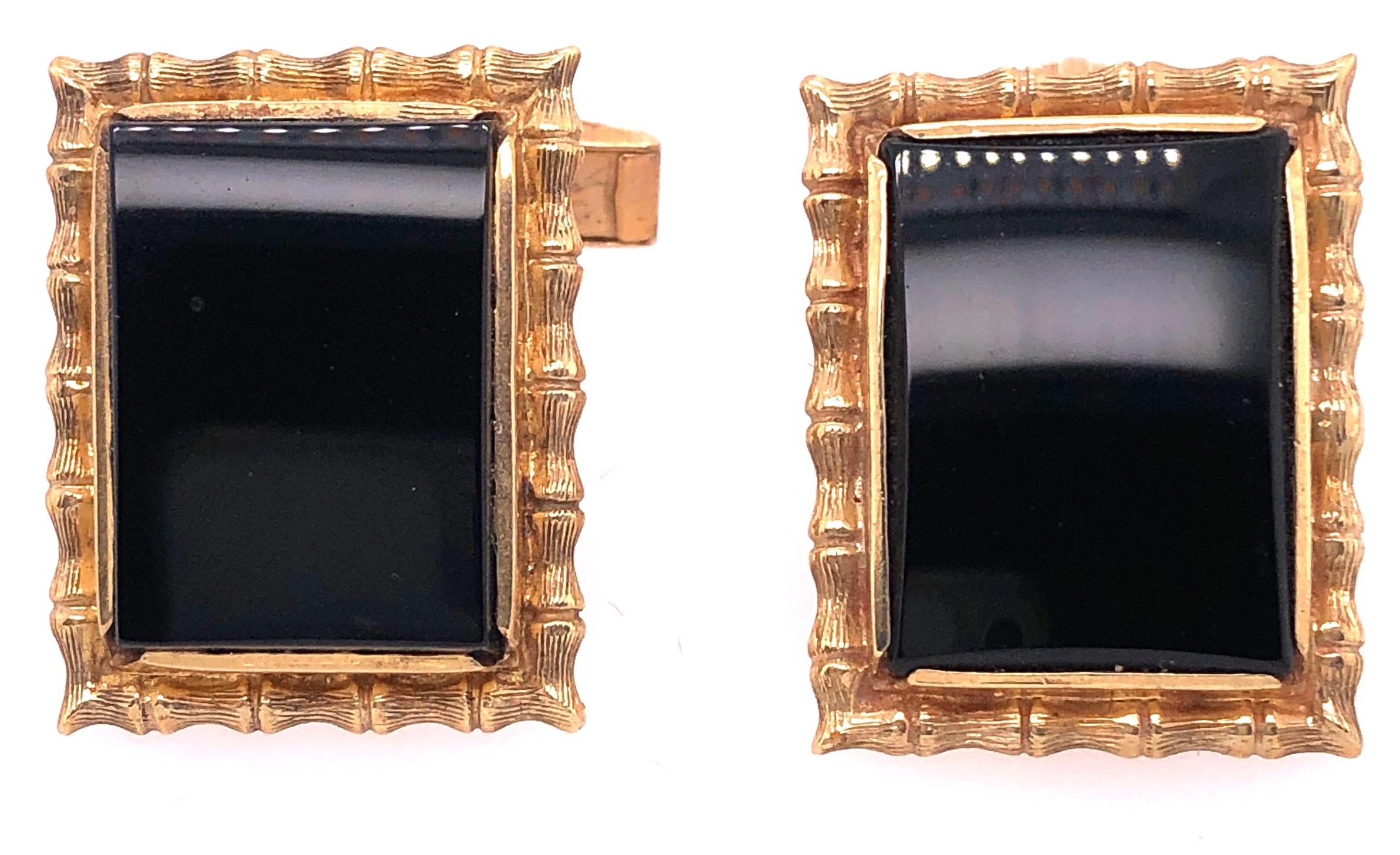 14 Karat Yellow Gold Contemporary Onyx Cuff links.
16.3 grams total weight
Height: 24 mm
Width: 18 mm
