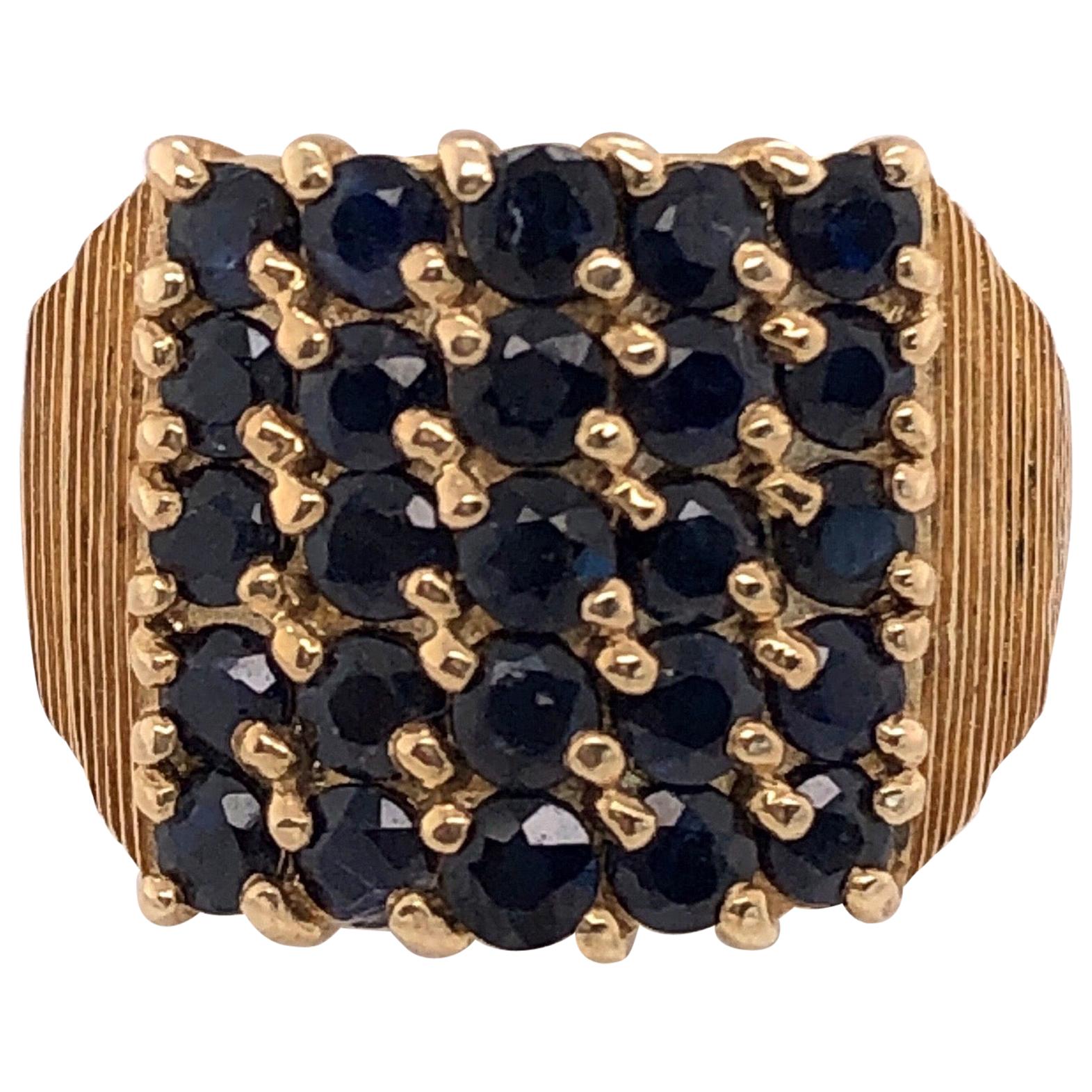 14 Karat Yellow Gold Contemporary Ring with Sapphire Cluster For Sale