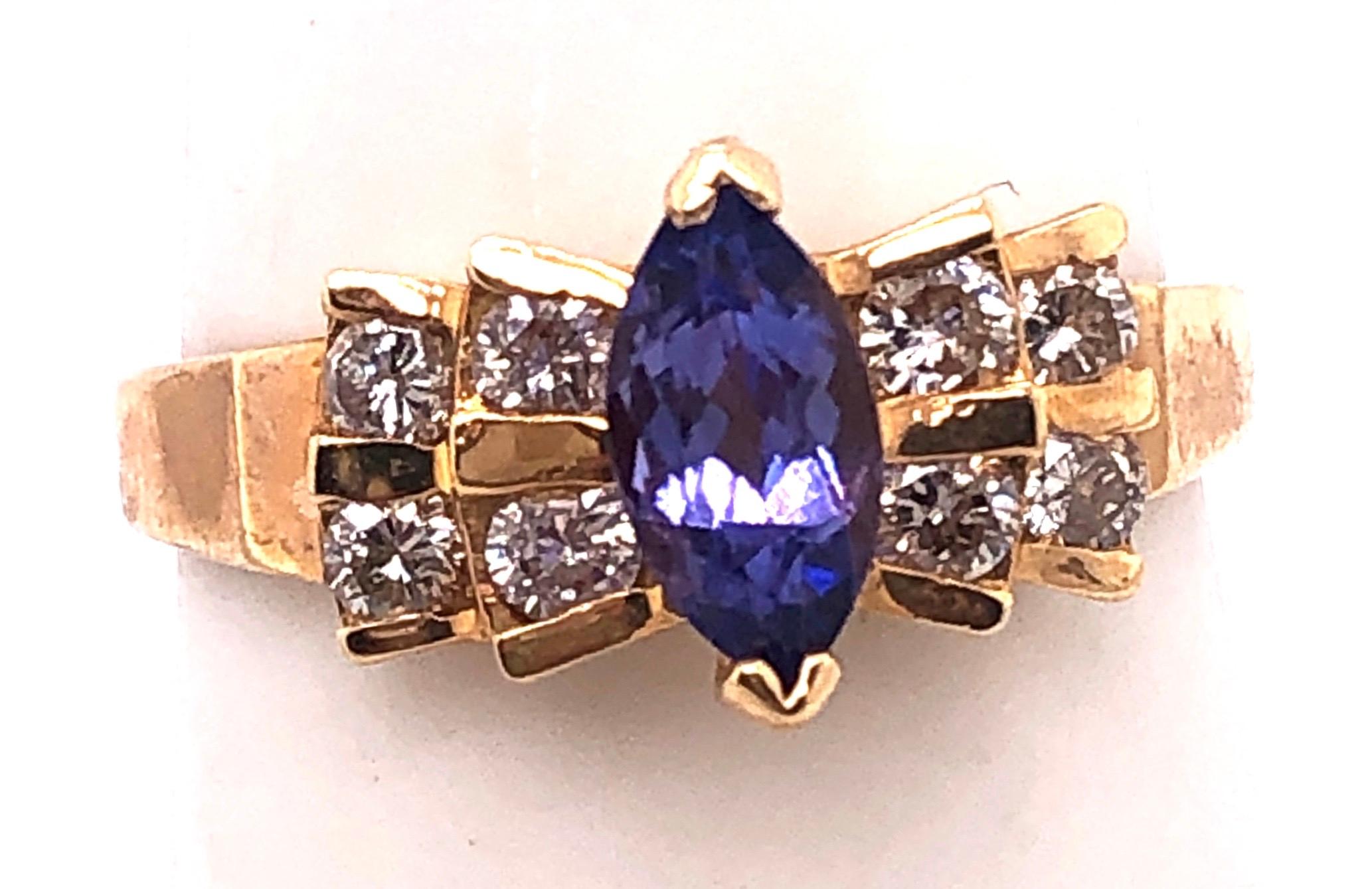 14 Karat Yellow Gold Contemporary Ring with Turquoise and Diamonds For Sale 2