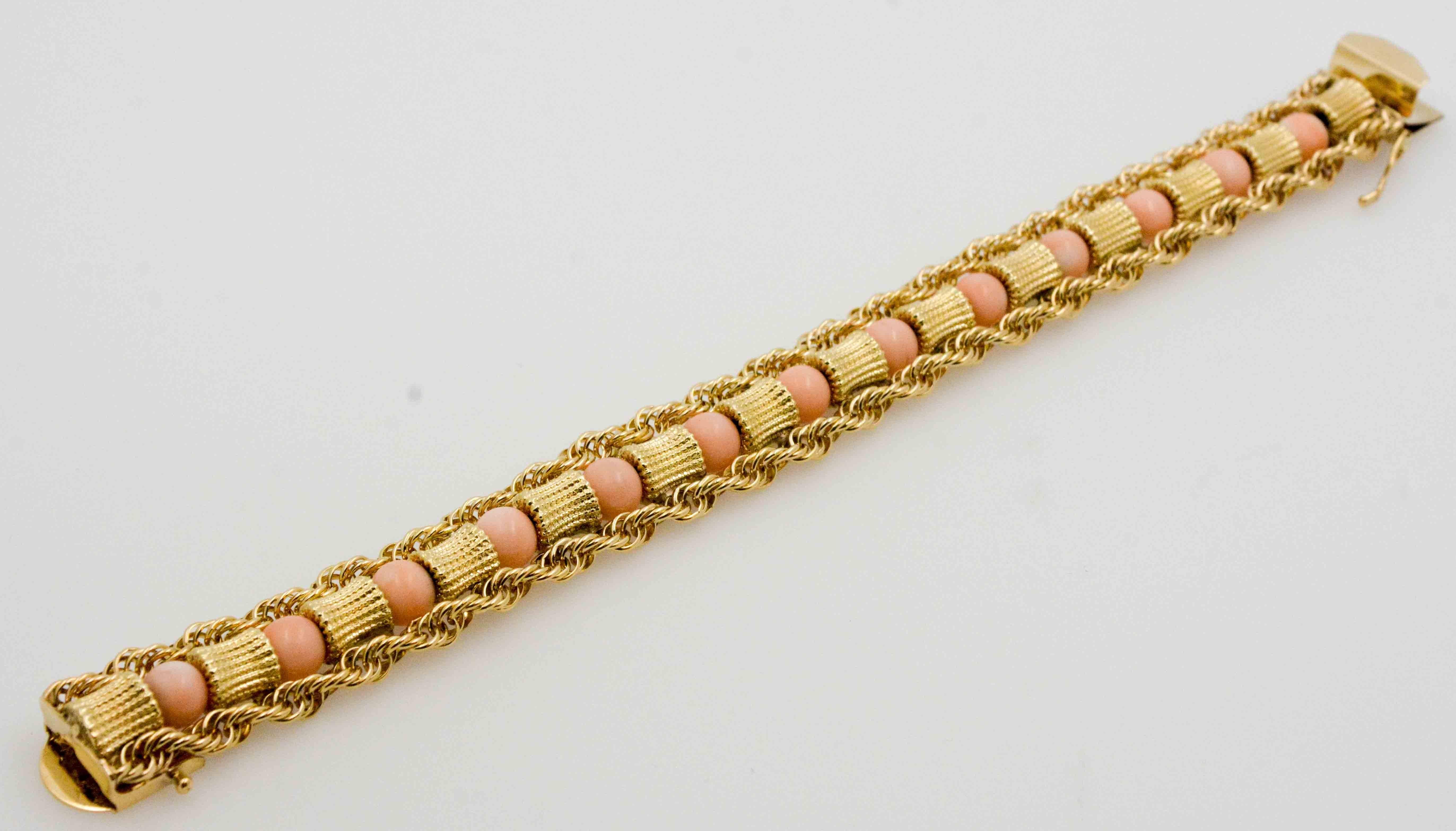 Round Cut 14 Karat Yellow Gold Coral Bead Bracelet