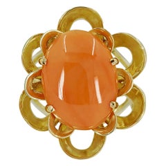 14 Karat Yellow Gold Coral Cabochon Flower Ring