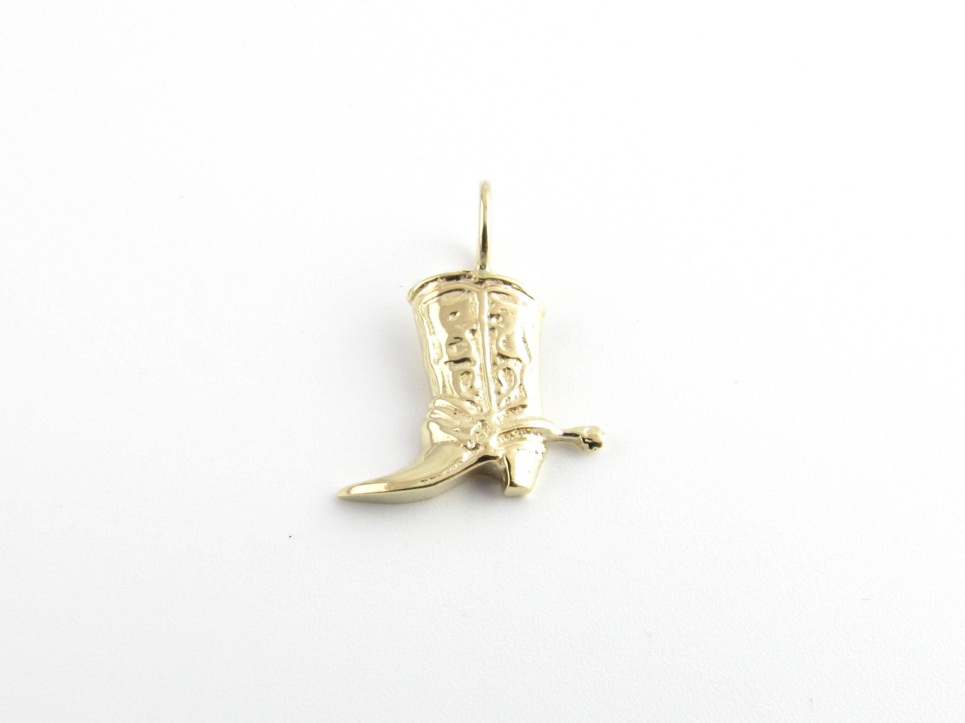 Vintage 14 Karat Yellow Gold Cowboy Boot Charm

Kick up your heels!

This lovely charm features a miniature cowboy boot beautifully detailed in 14K yellow gold.

Size: 23 mm x 16 mm

Weight: 1.3 dwt. / 2.1 gr.

Stamped: 14K

Hallmark: ARDIAN

Very