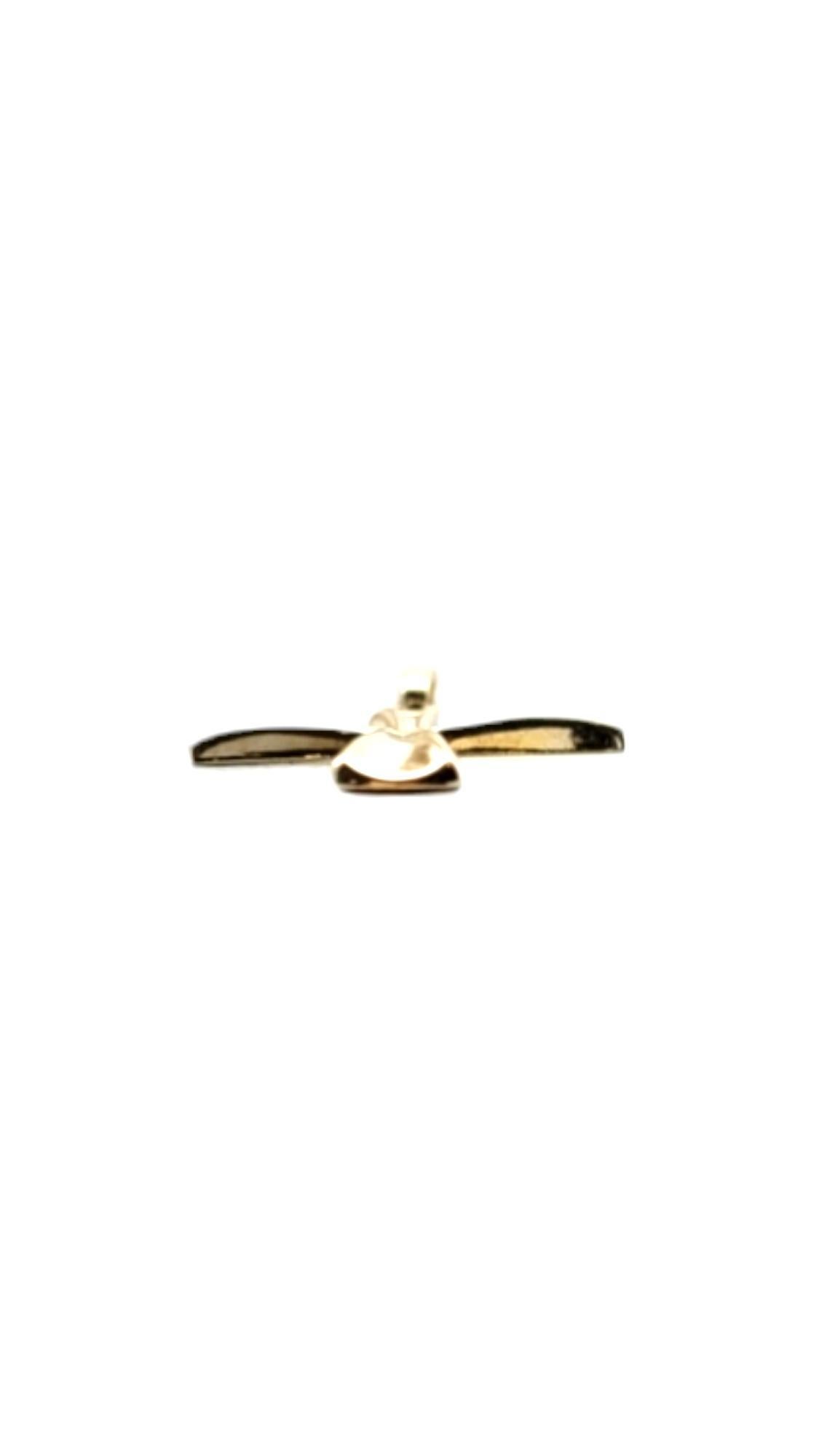 Breloque croix en or jaune 14 carats n° 20349 en vente 1