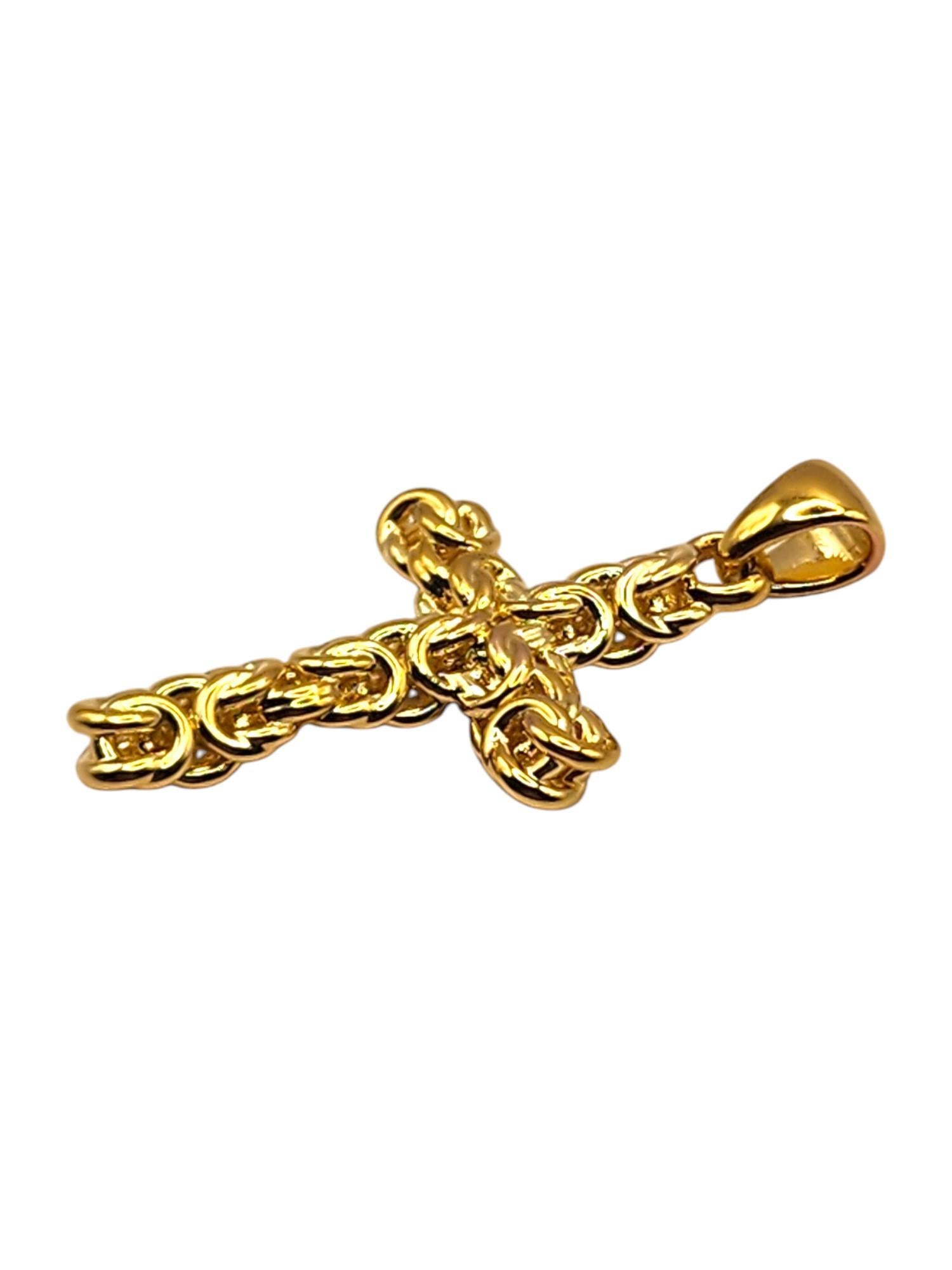 Pendentif croix en or jaune 14 carats

Ce magnifique pendentif en forme de croix a été méticuleusement réalisé en or jaune 14 carats dans un design magnifique et unique !

Le pendentif est rempli de résine

Taille : 41.62mm X 25.91mm X