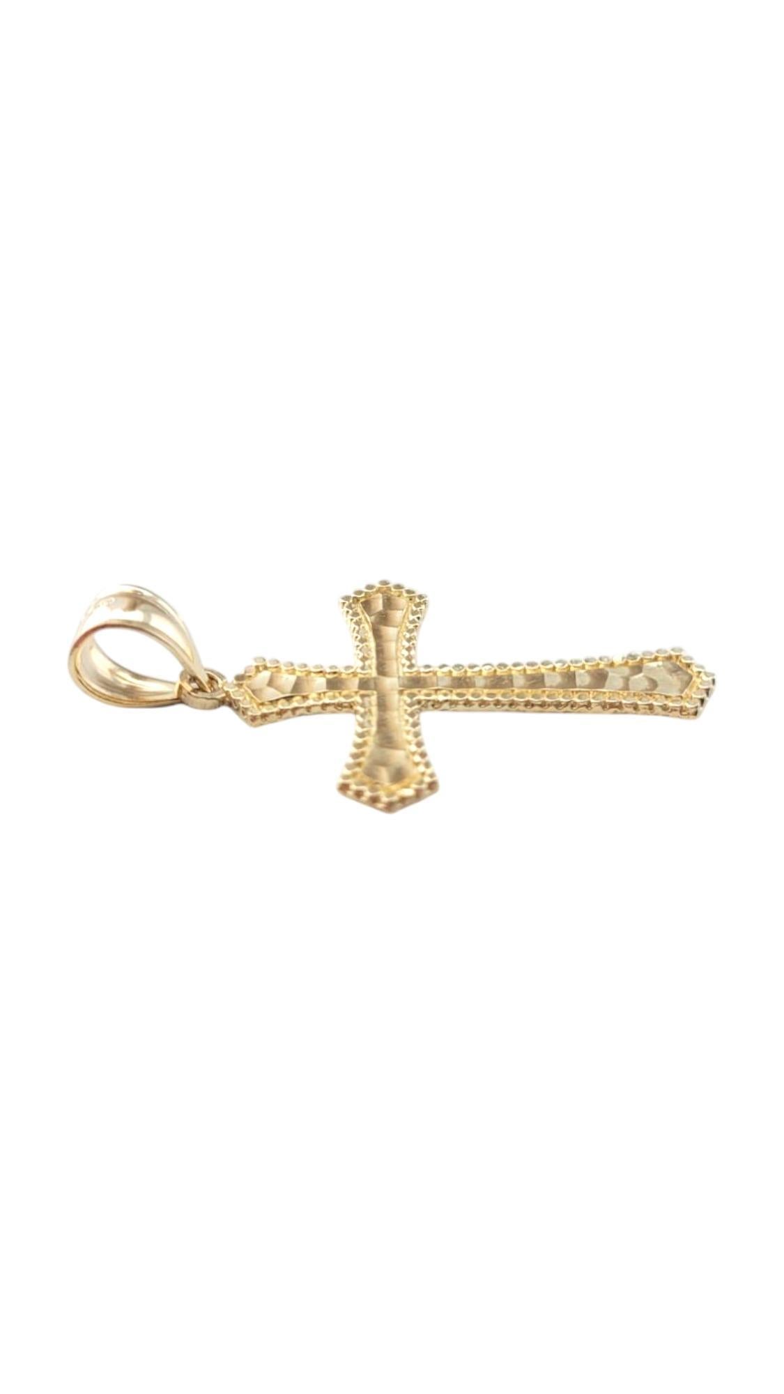 Pendentif croix en or jaune 14 carats n°20891 en vente 2