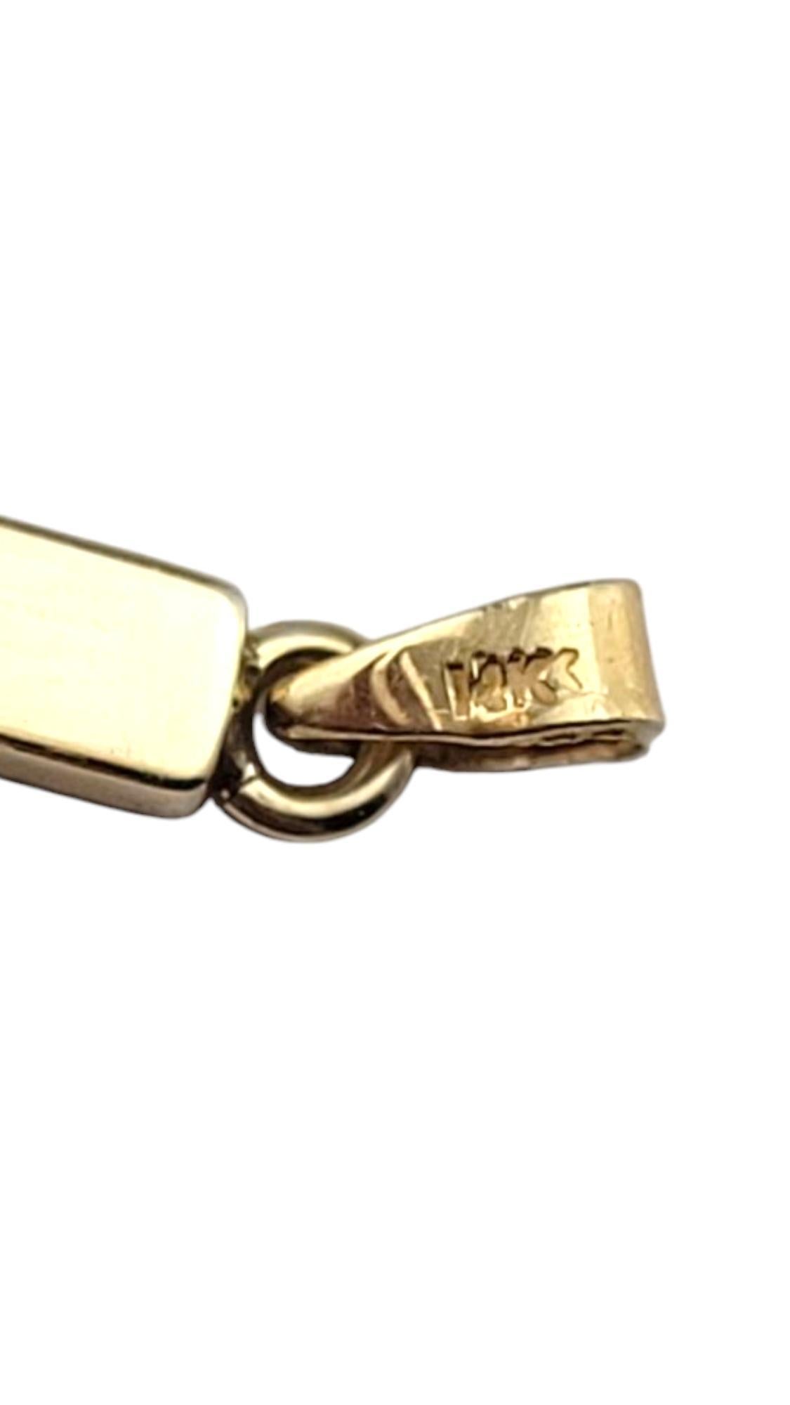 Pendentif croix en or jaune 14 carats #21275 Pour femmes en vente