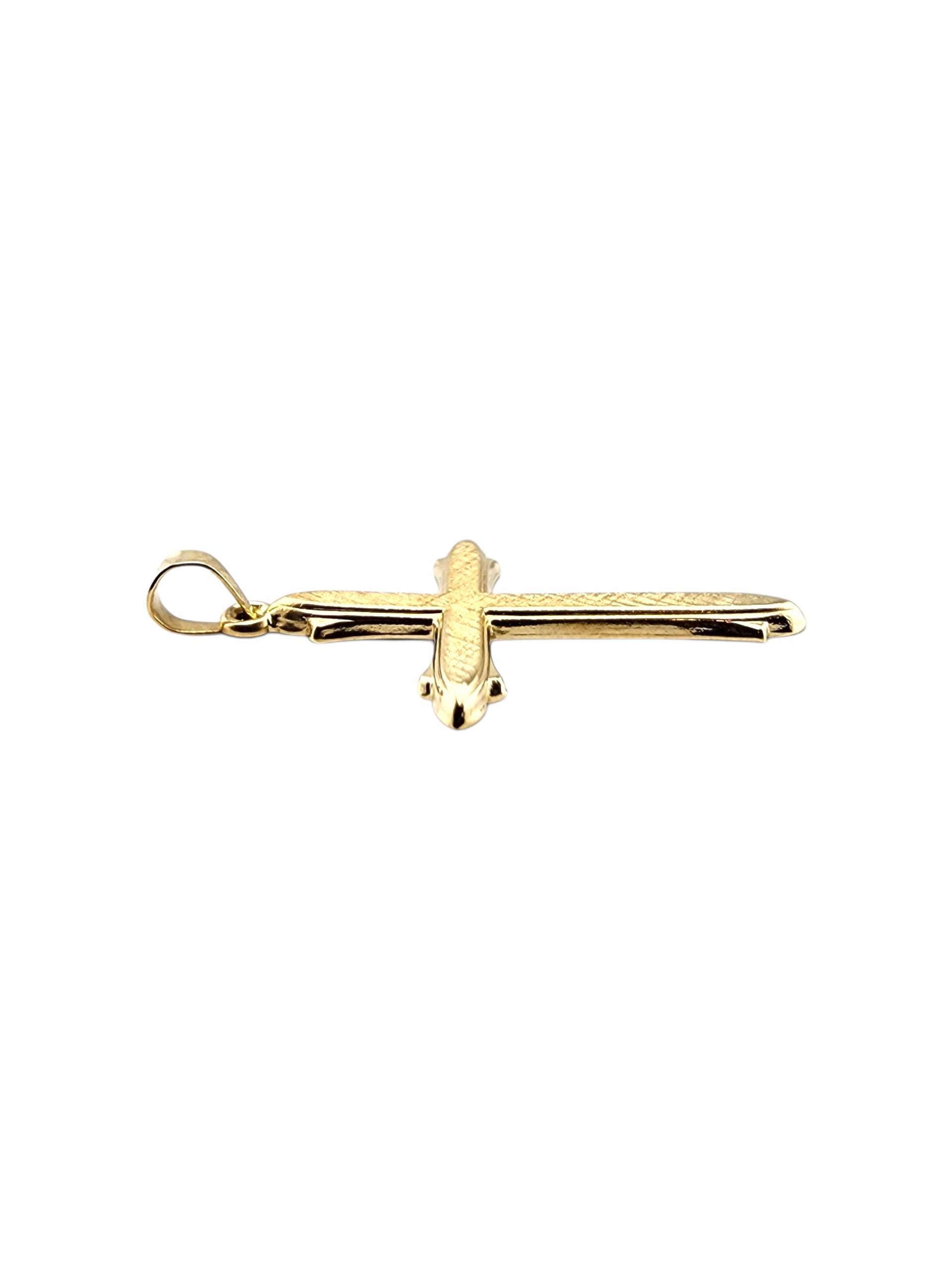 Pendentif croix en or jaune 14 carats #23163 Bon état - En vente à Washington Depot, CT