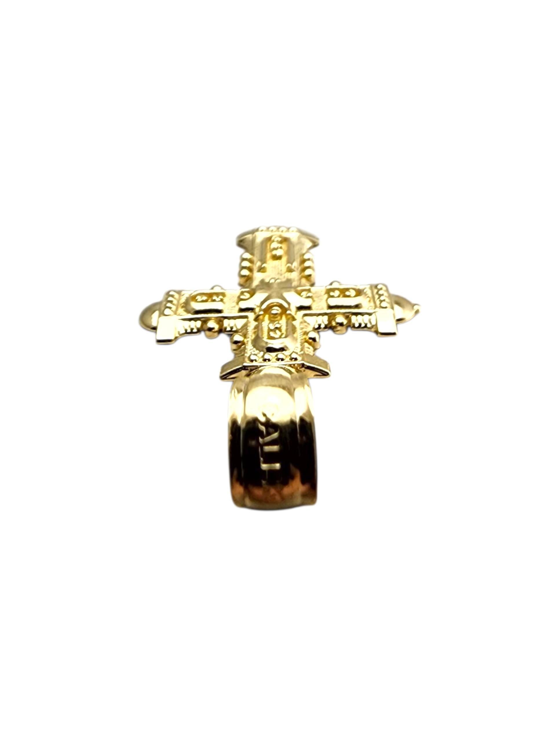 Contemporain Pendentif croix en or jaune 14 carats #23696 en vente