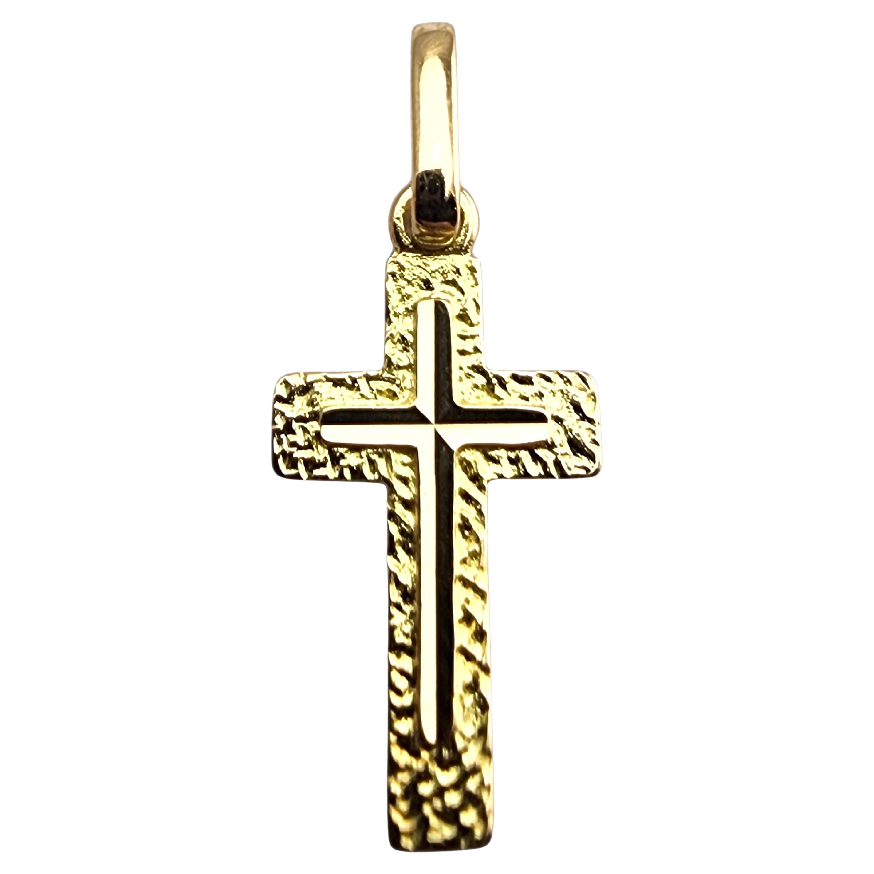 14 Karat Yellow Gold Cross Pendant #24034