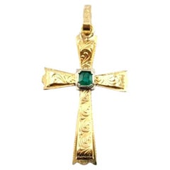 14 Karat Yellow Gold Cross Pendant with Green Stone #21518