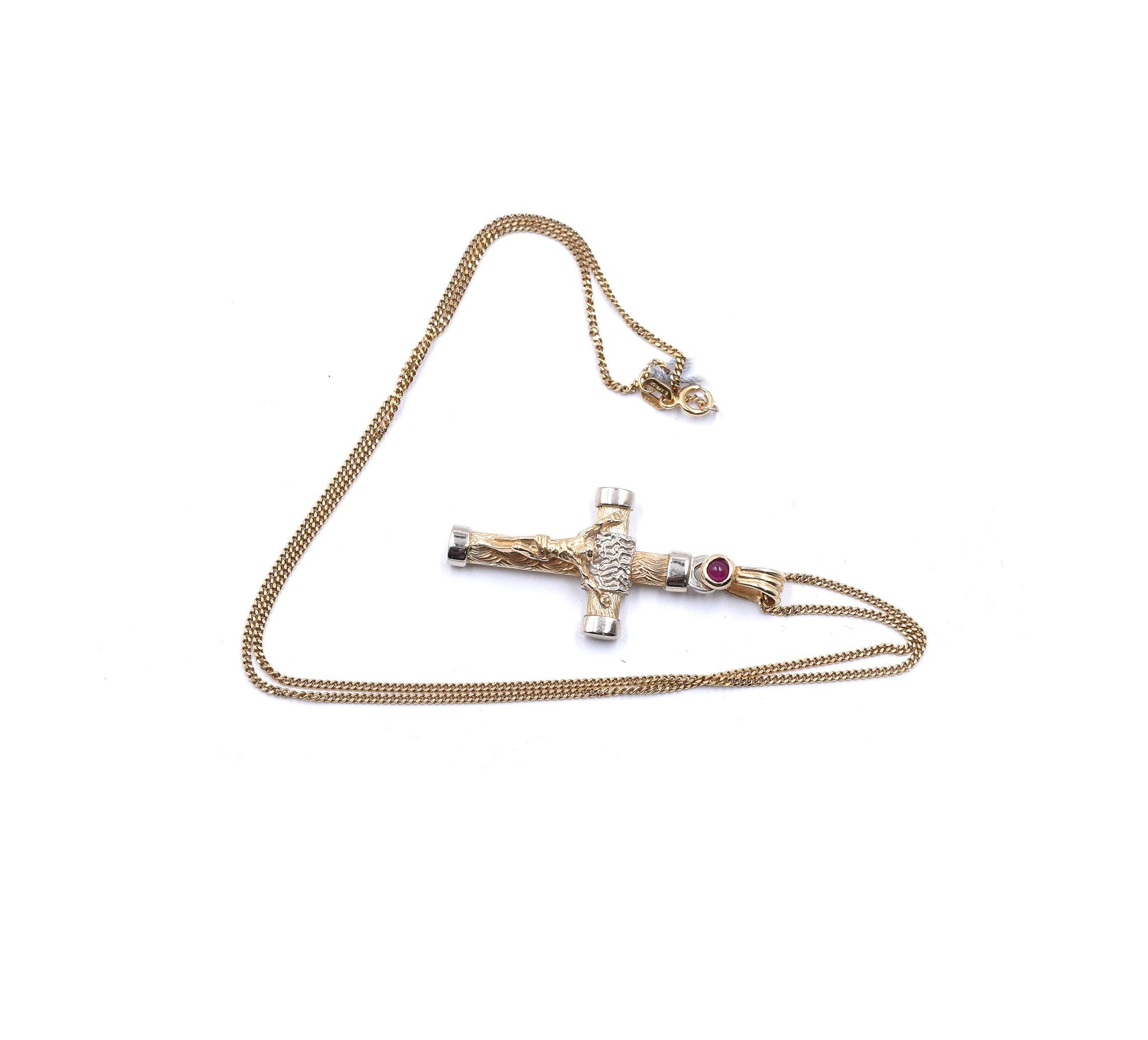 14 Karat Gelbgold Kreuz-Halskette mit Kruzifix im Zustand „Hervorragend“ in Scottsdale, AZ